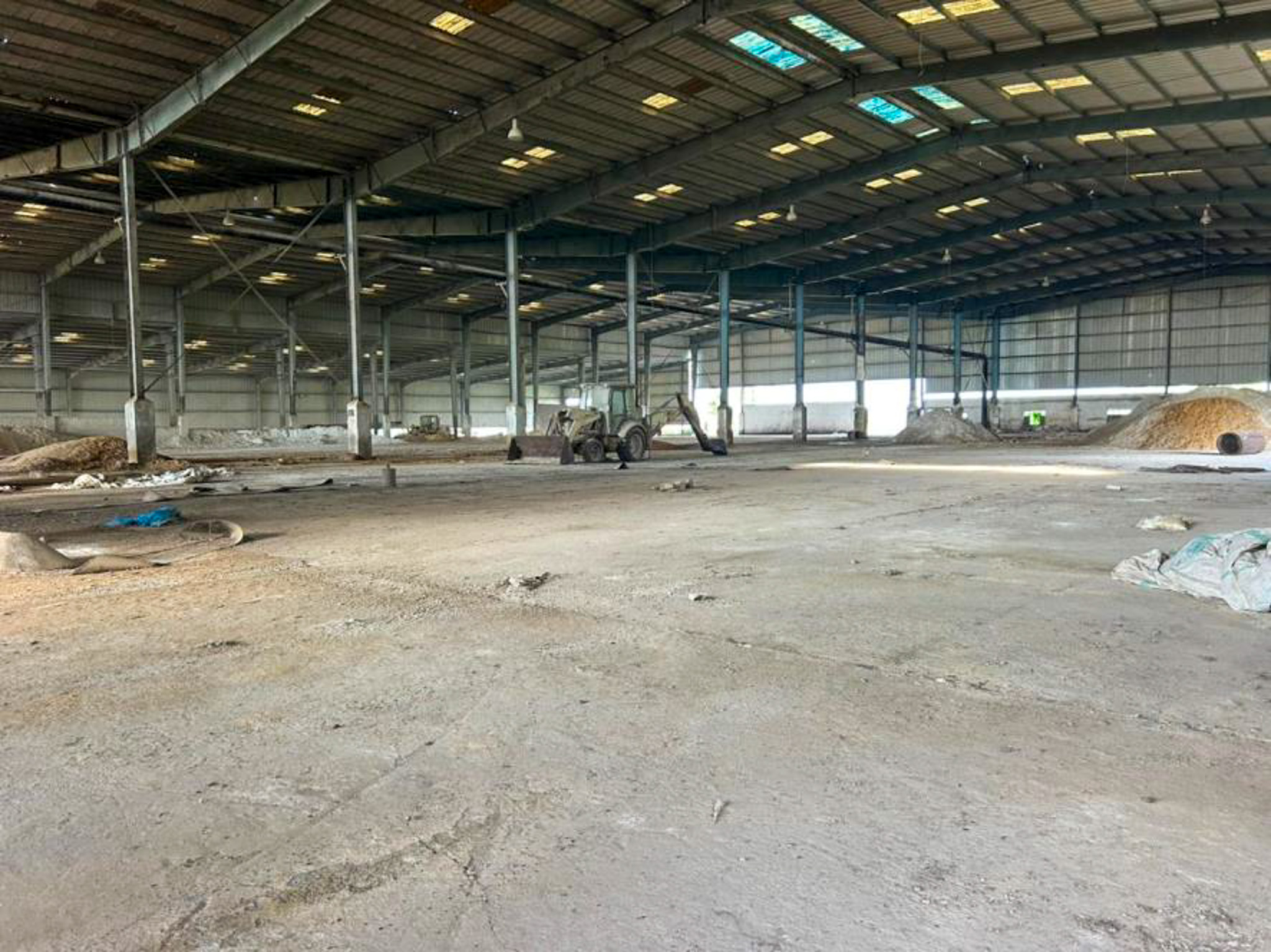 Shed with Plant and Machinery for sale in Chanukya Cement Factory — photo 15