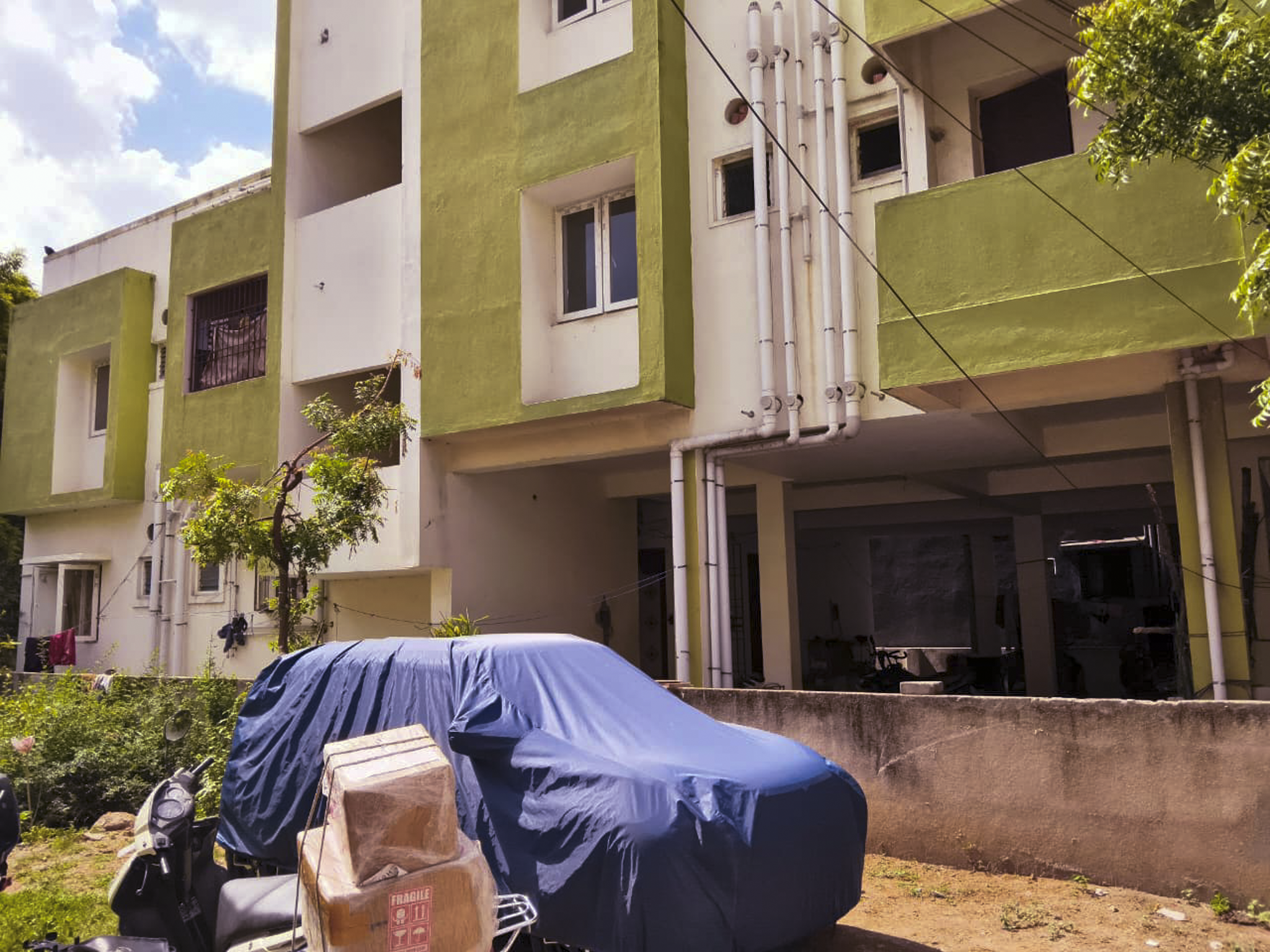 995 square feet Flat for sale in Chennai
