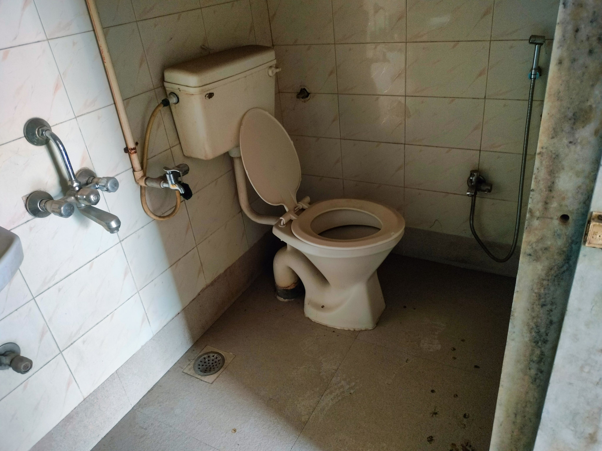 2 BHK Flat for sale in Eden Estate, Kamothe, Navi Mumbai Navi Mumbai — photo 20