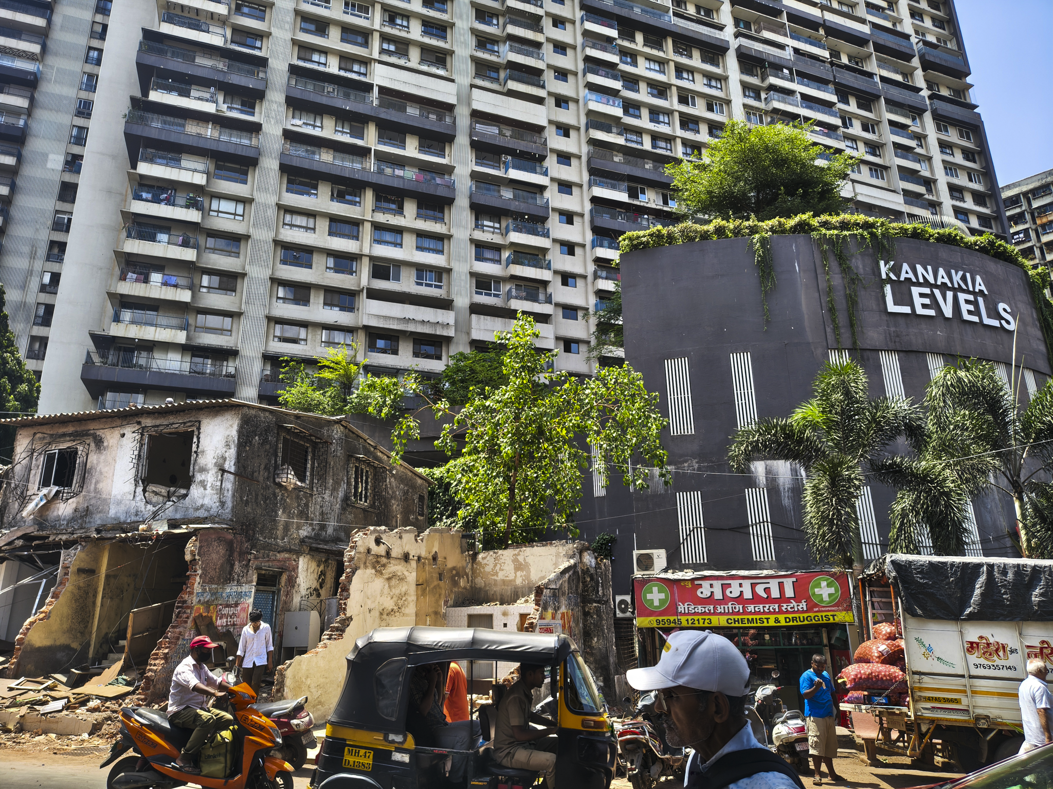 168.18 square meter Flat for sale in Kanakia Building known as LEVELS, Malad Mumbai — photo 2