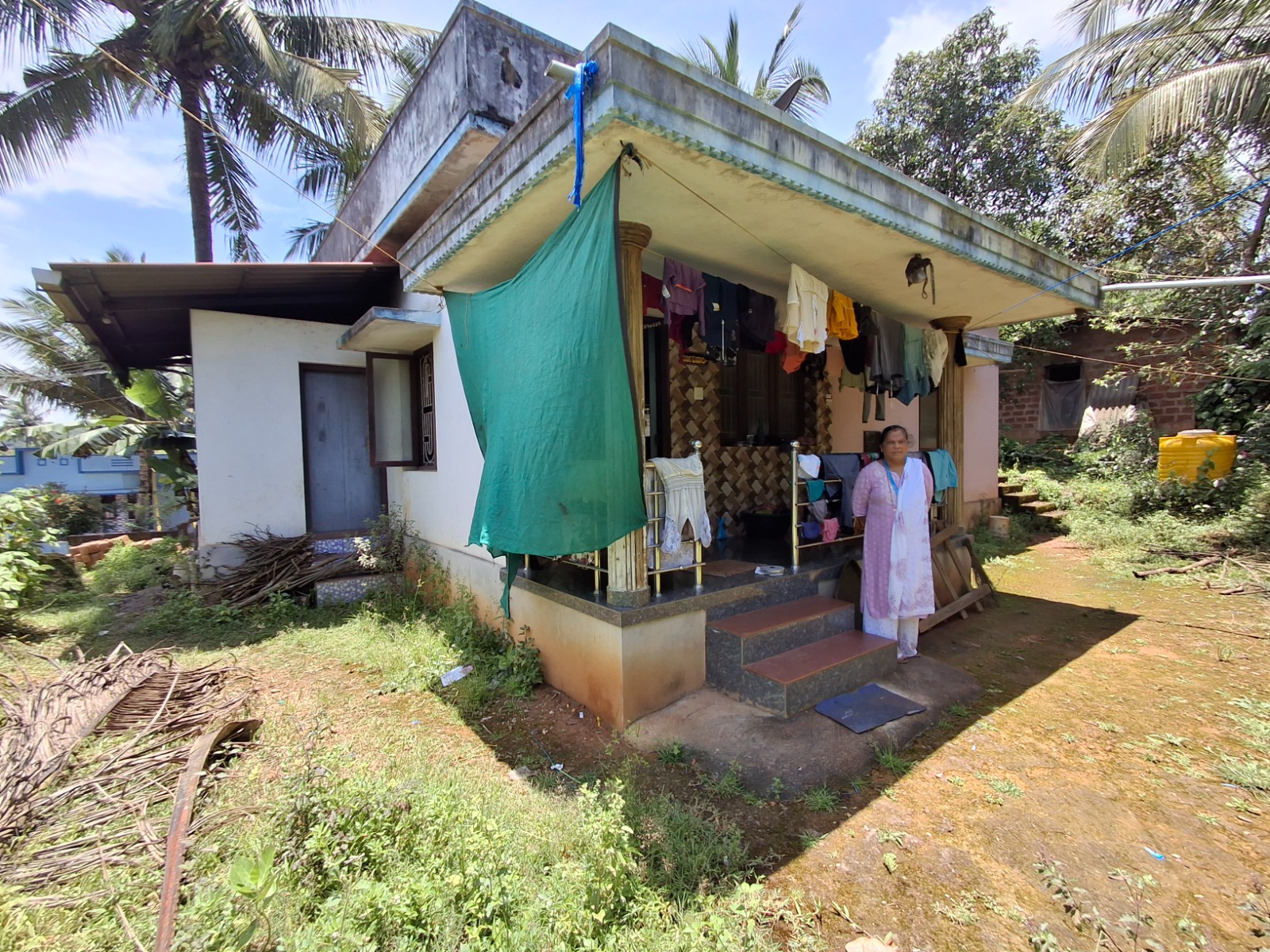 700 square feet Individual House for sale in Muchoor Ganjimutt