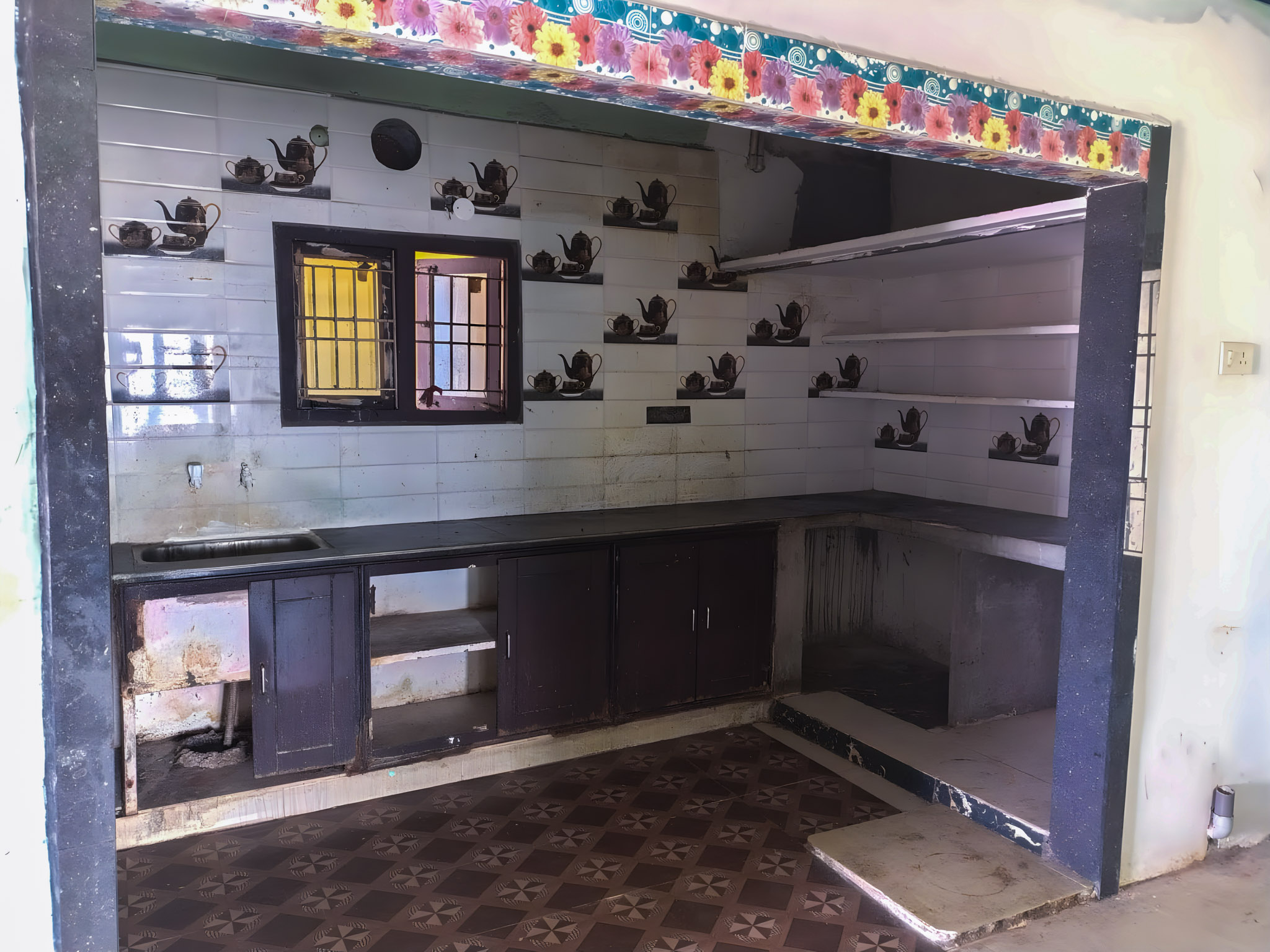 1050 square feet Flat for sale in Vuyyuru — photo 3