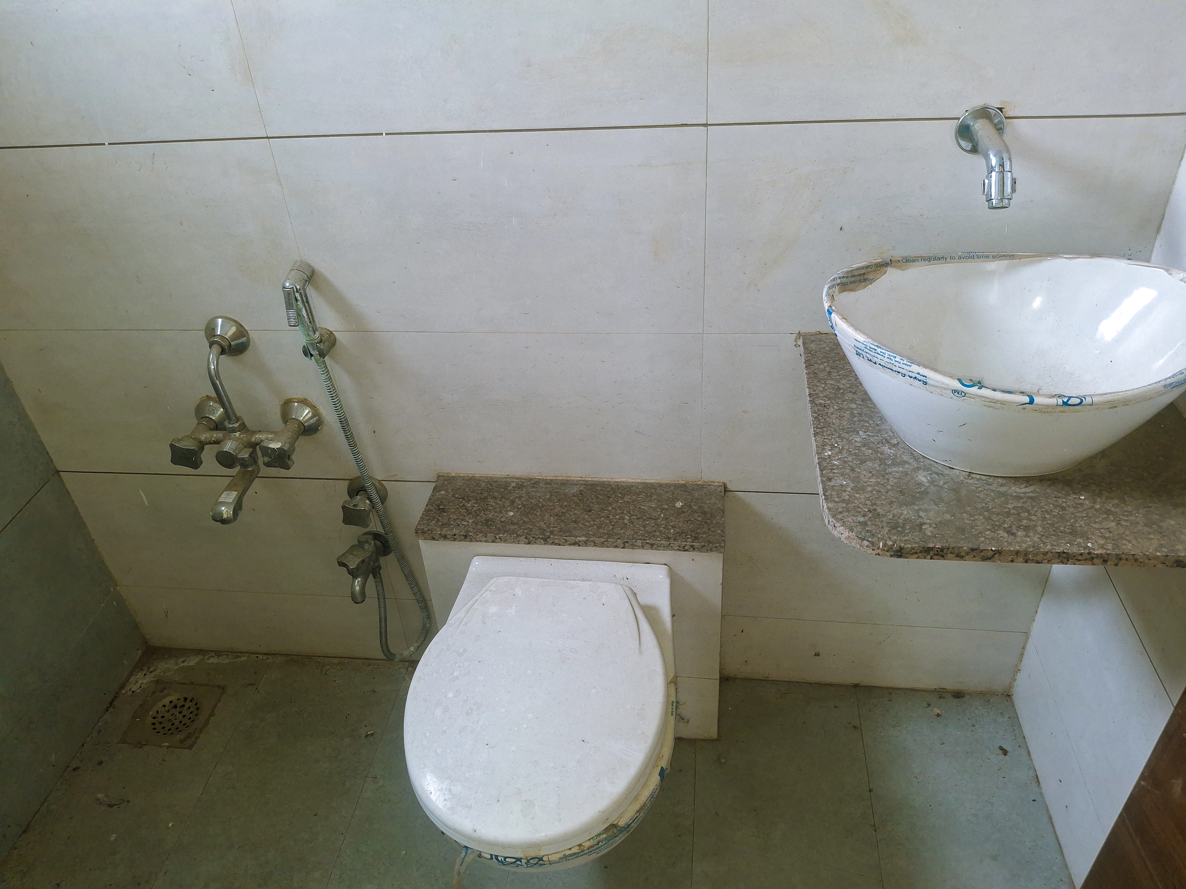 94.8 square meter Flat for sale in Vadodara — photo 12