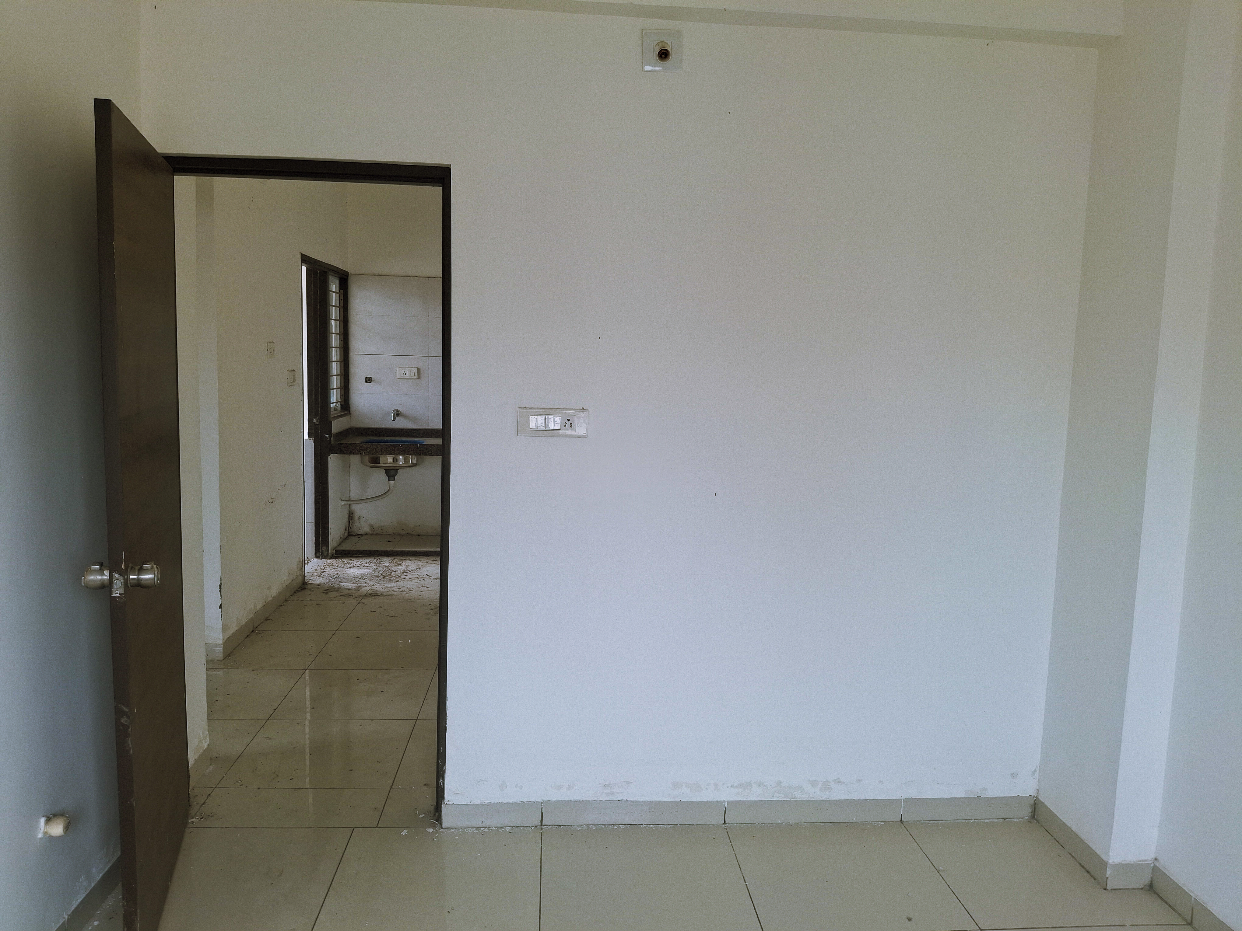 94.8 square meter Flat for sale in Vadodara — photo 10