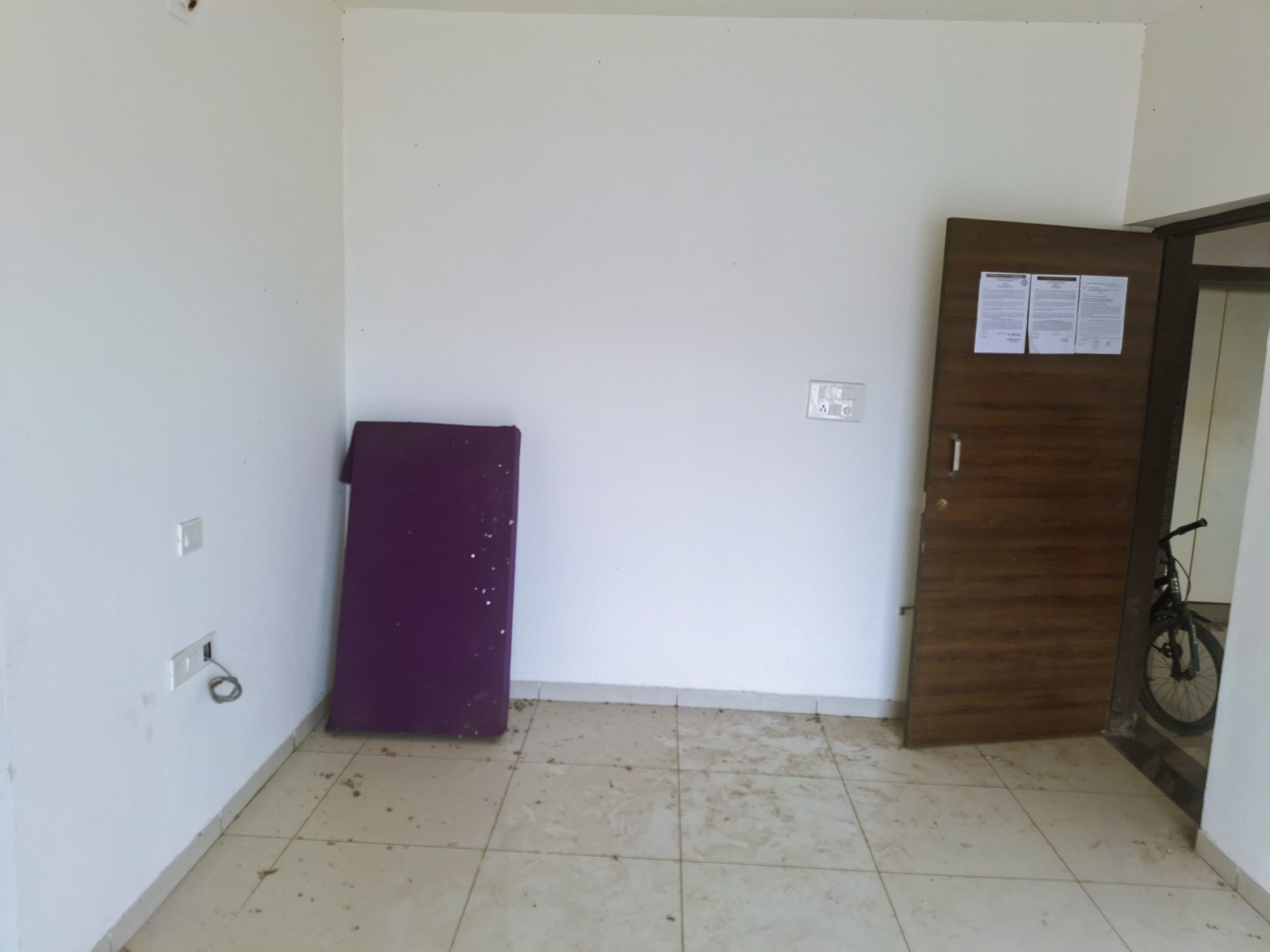 94.8 square meter Flat for sale in Vadodara