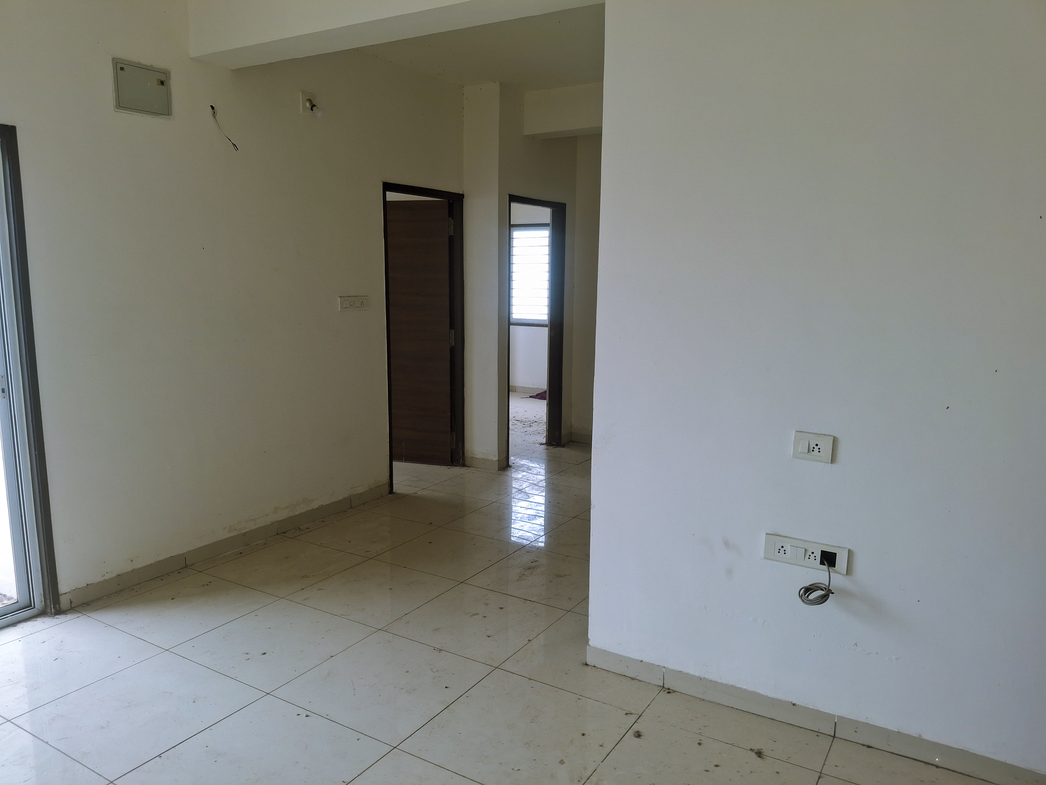 94.8 square meter Flat for sale in Vadodara — photo 3