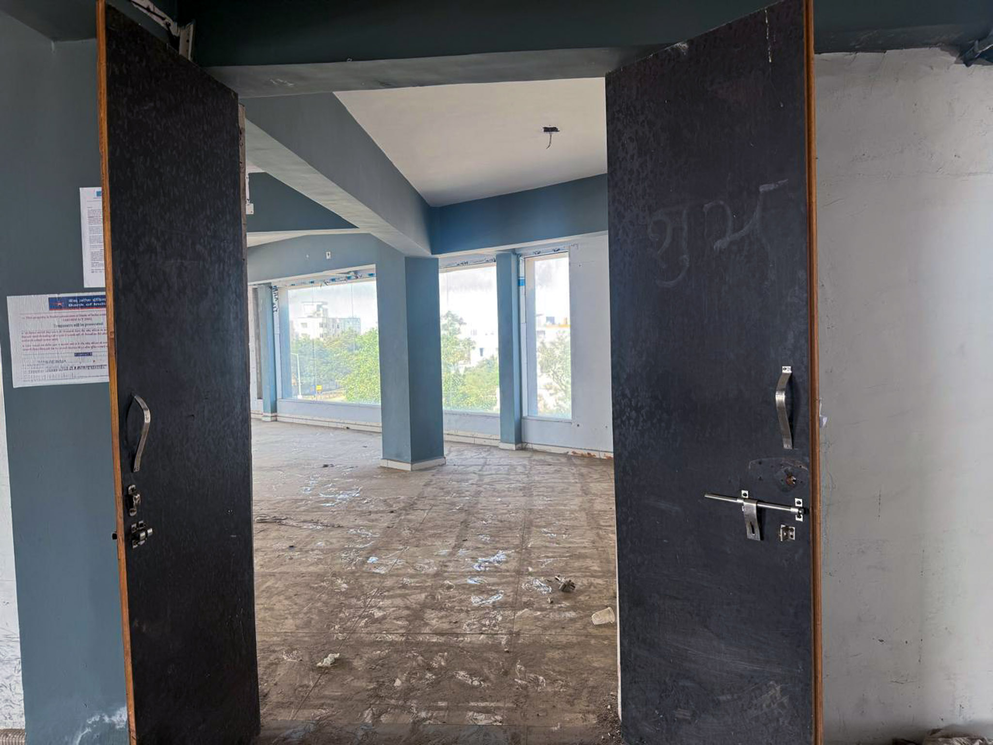 116.13 square meter Shops for sale in Platinum Plaza 2nd floor Shop no.S-5 Opp Lions International Academy Kosmadi Ankleshwar — photo 6