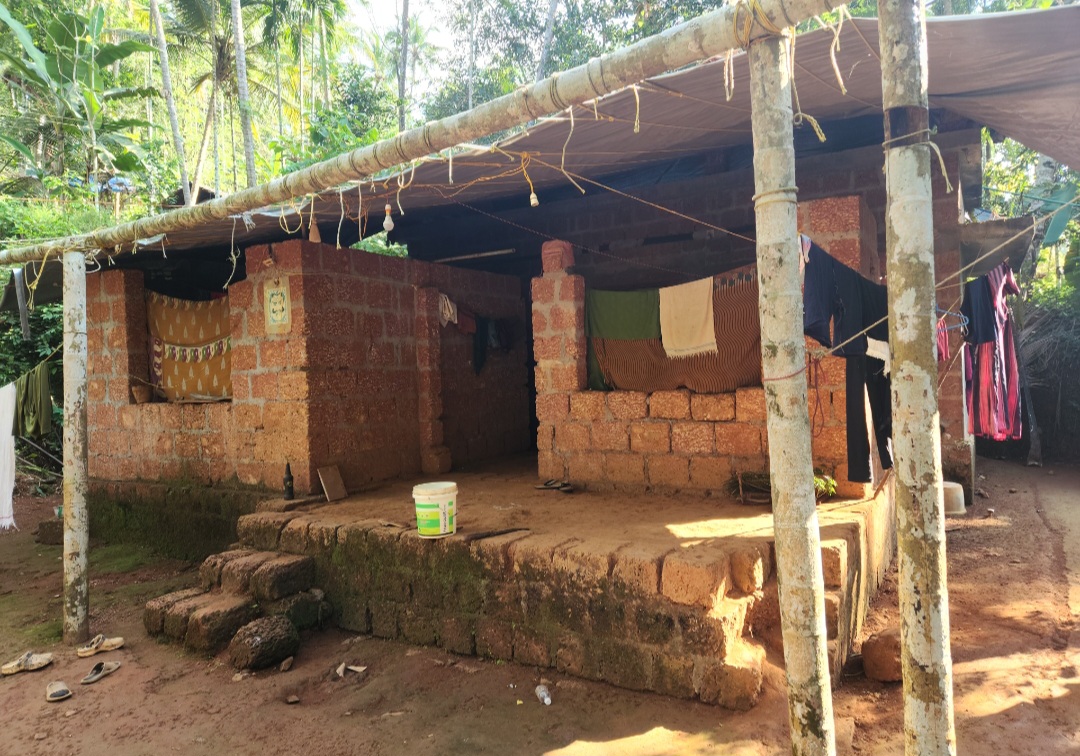 70 square feet Individual House for sale in Chekkiad