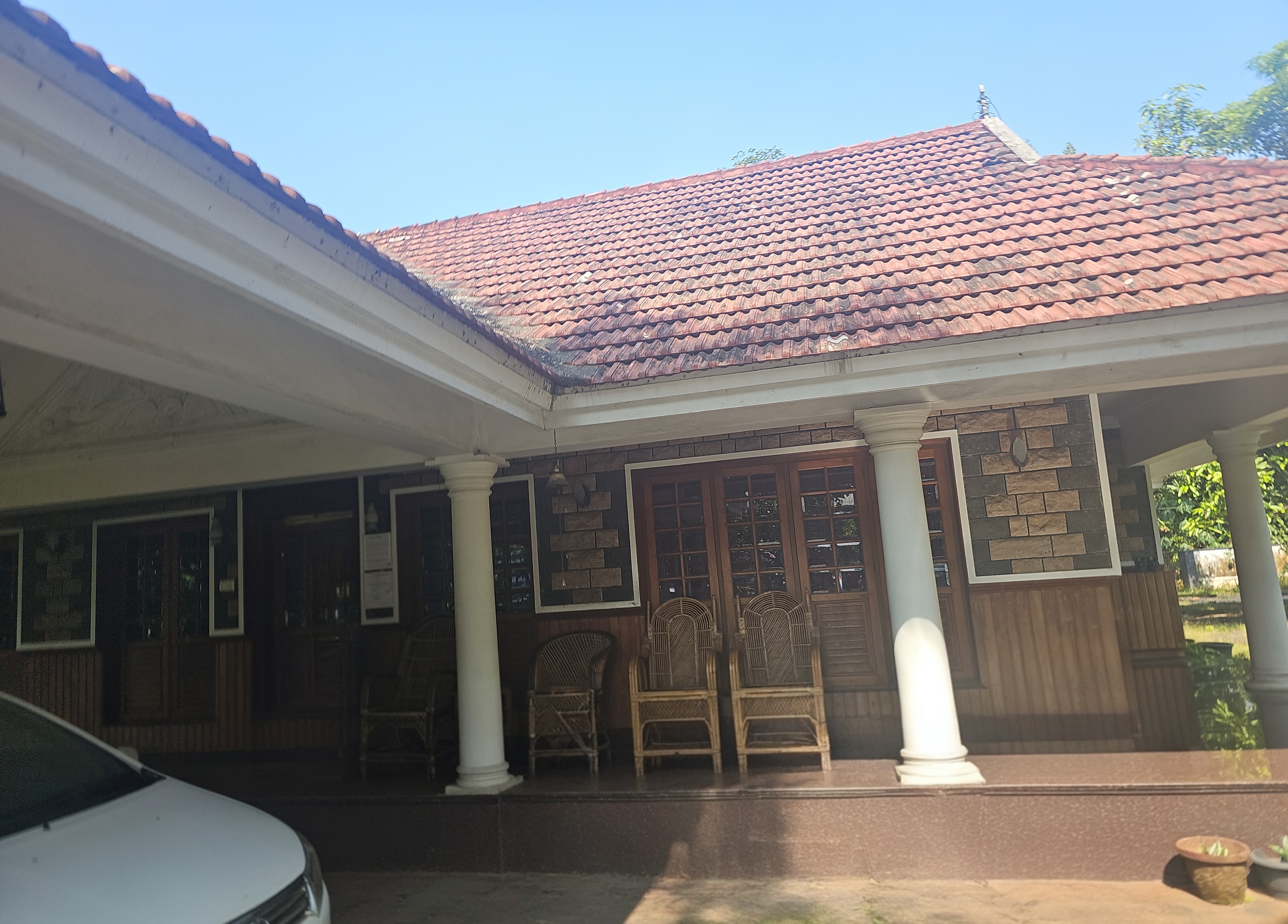 205.98 square meter Individual House for sale in Chowwara