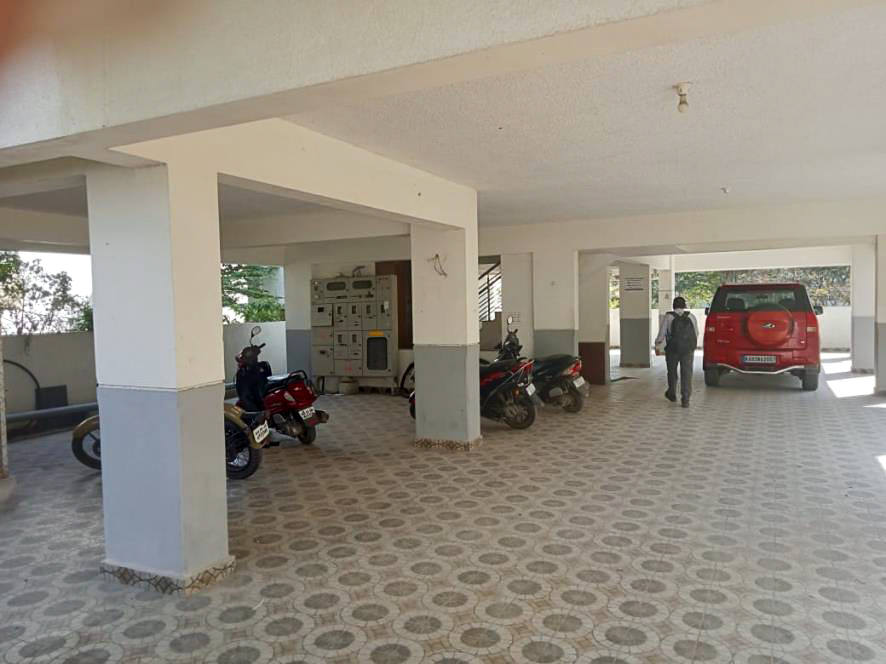 3 BHK Flat for sale in KAMAKSHI SHELTERS, Reliable Lake Dew Residency Layout, Haralur Village, Varthur Hobli, Bangalore-560068 Bengaluru — photo 3