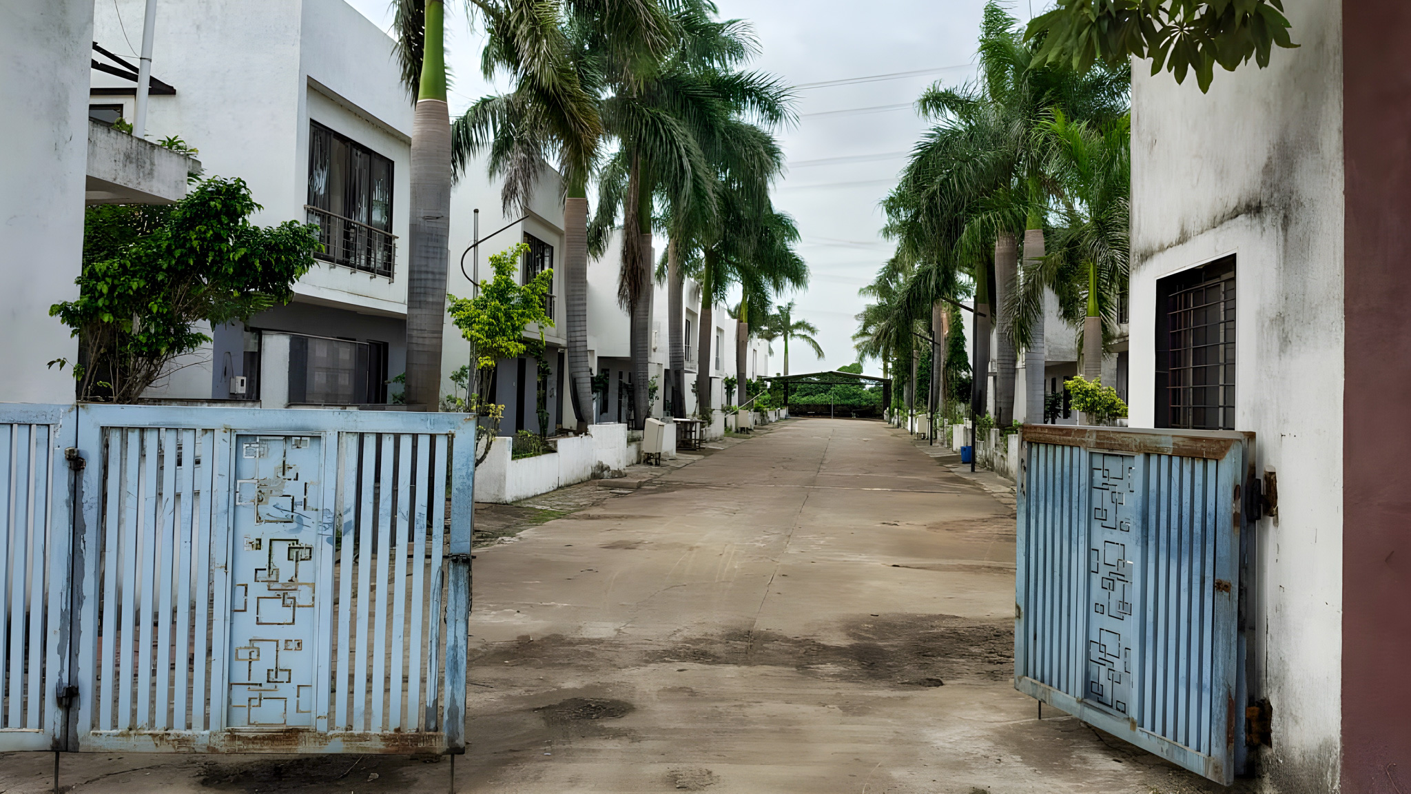 840 square feet Individual House for sale in M-22 GREENS, Karankhat Mahuvar — photo 8