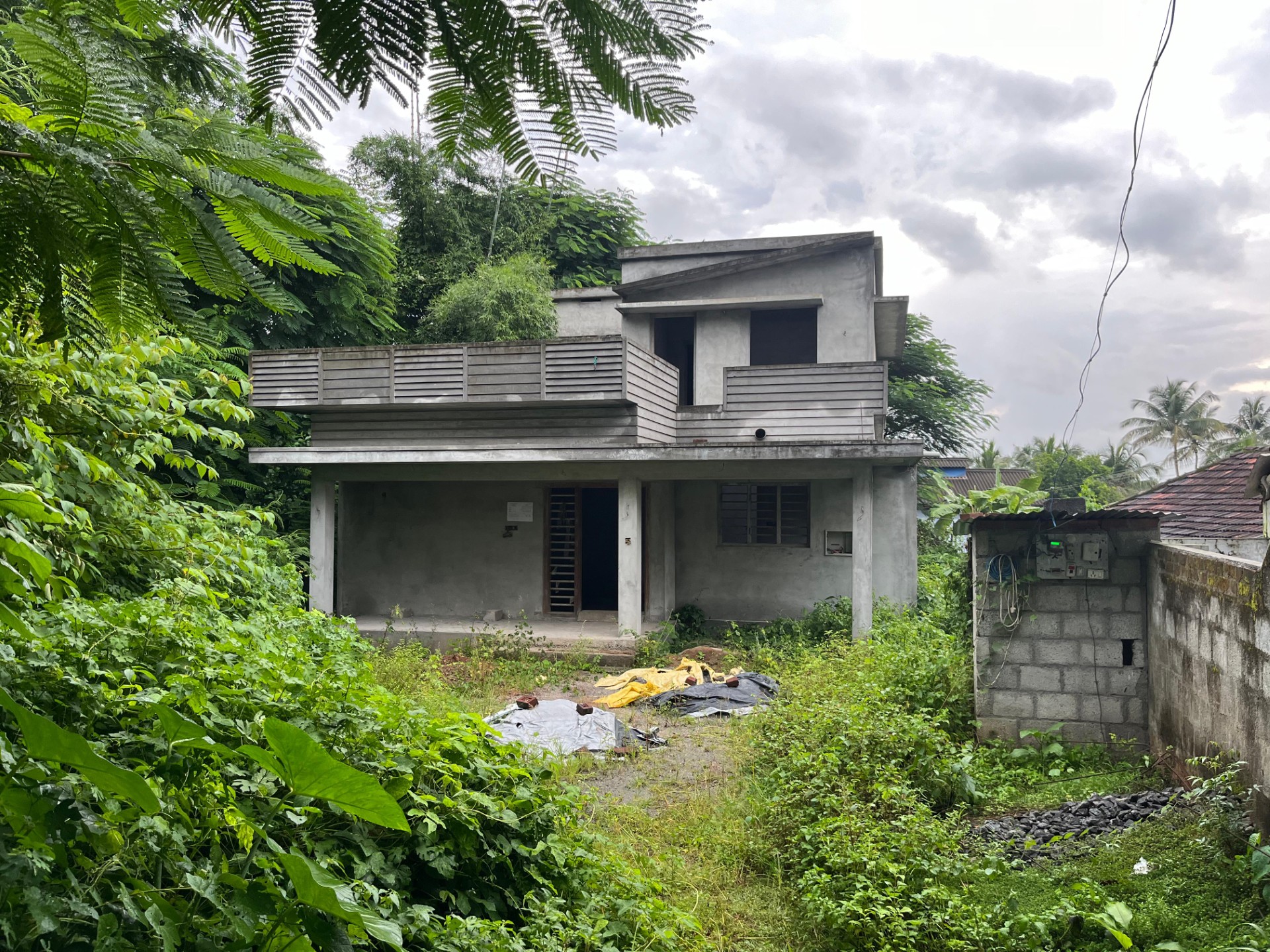 Individual House for sale in Palakkad