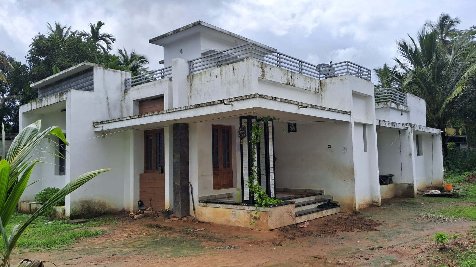 122.26 square meter Individual House for sale in PAZHAYANTHARA PERUMKUNNAM TENKURISSI PALAKKAD KUZHALMANNAM-I