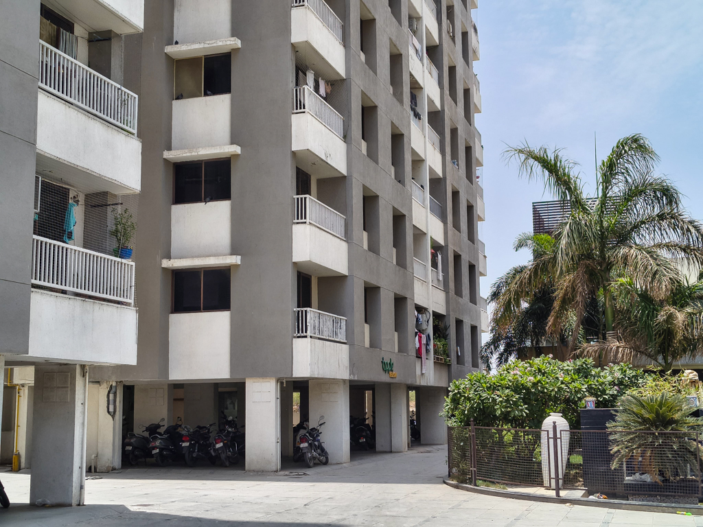 Flat for sale in Paddhari