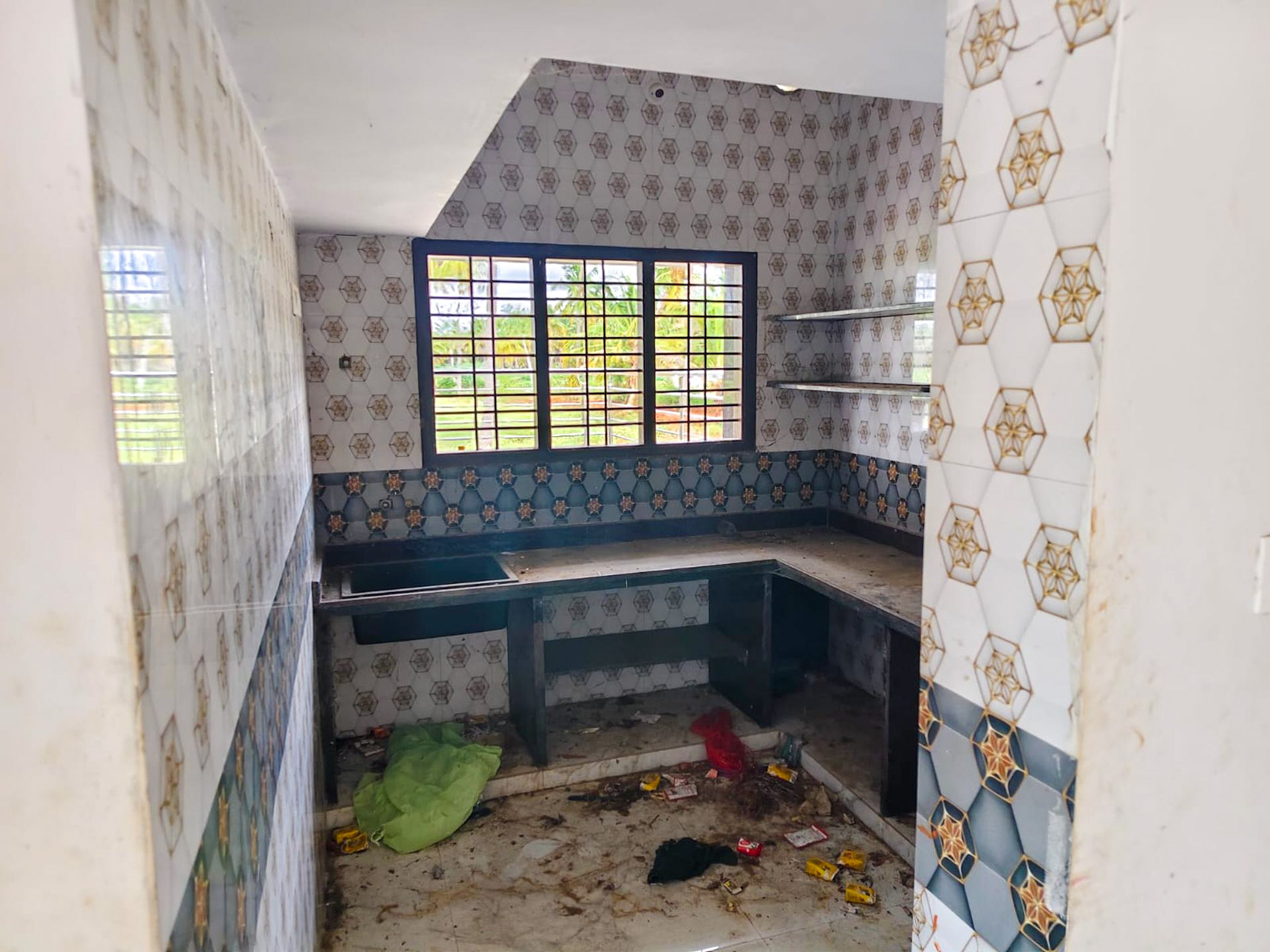 18920 square feet Individual House for sale in LAKKENAHALLI VILLAGE KADUR TALUK Kadur