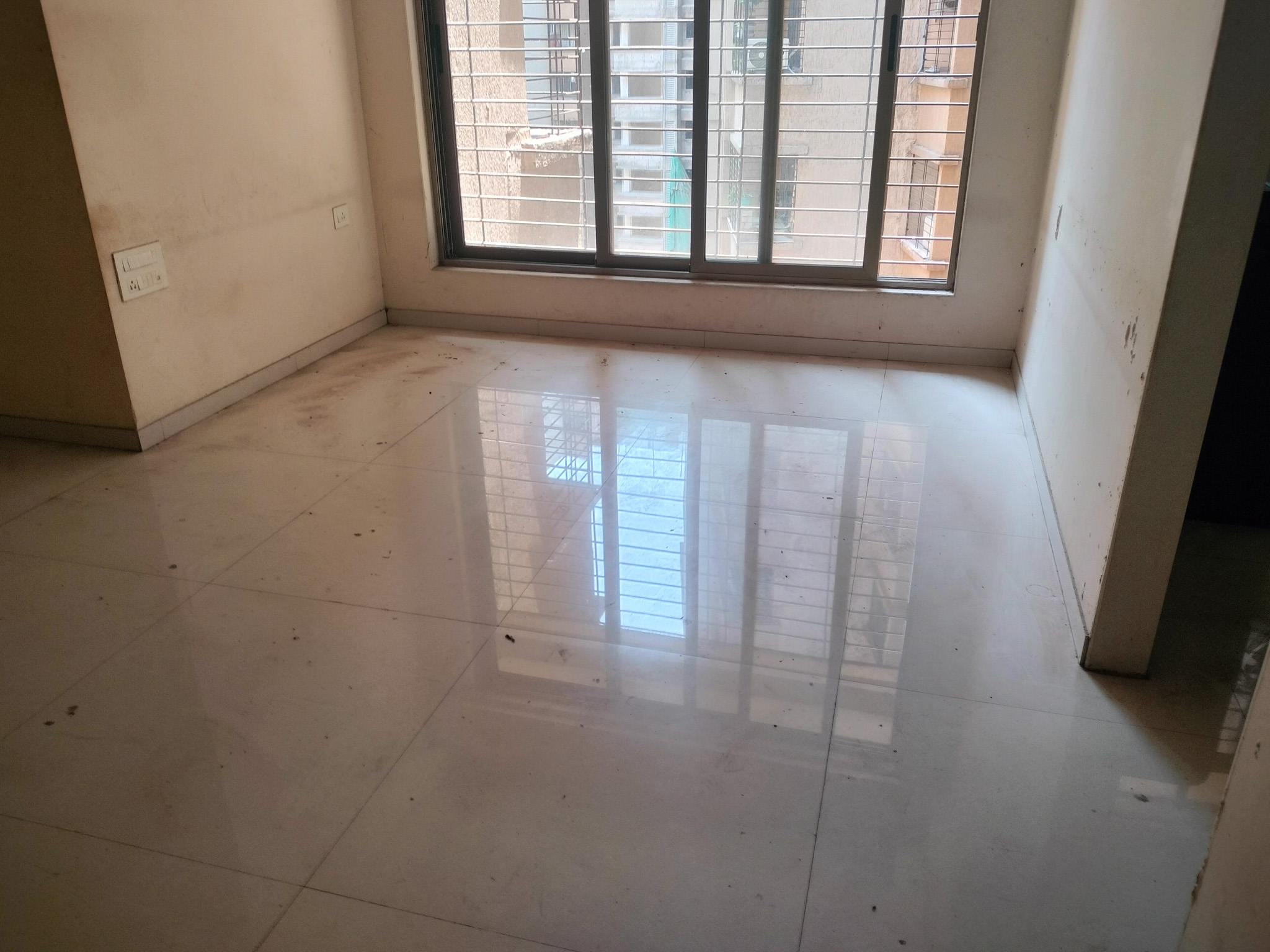 2 BHK Flat for sale in BALAJI SYMPHONY PHASE II, Aakurli Panvel — photo 4