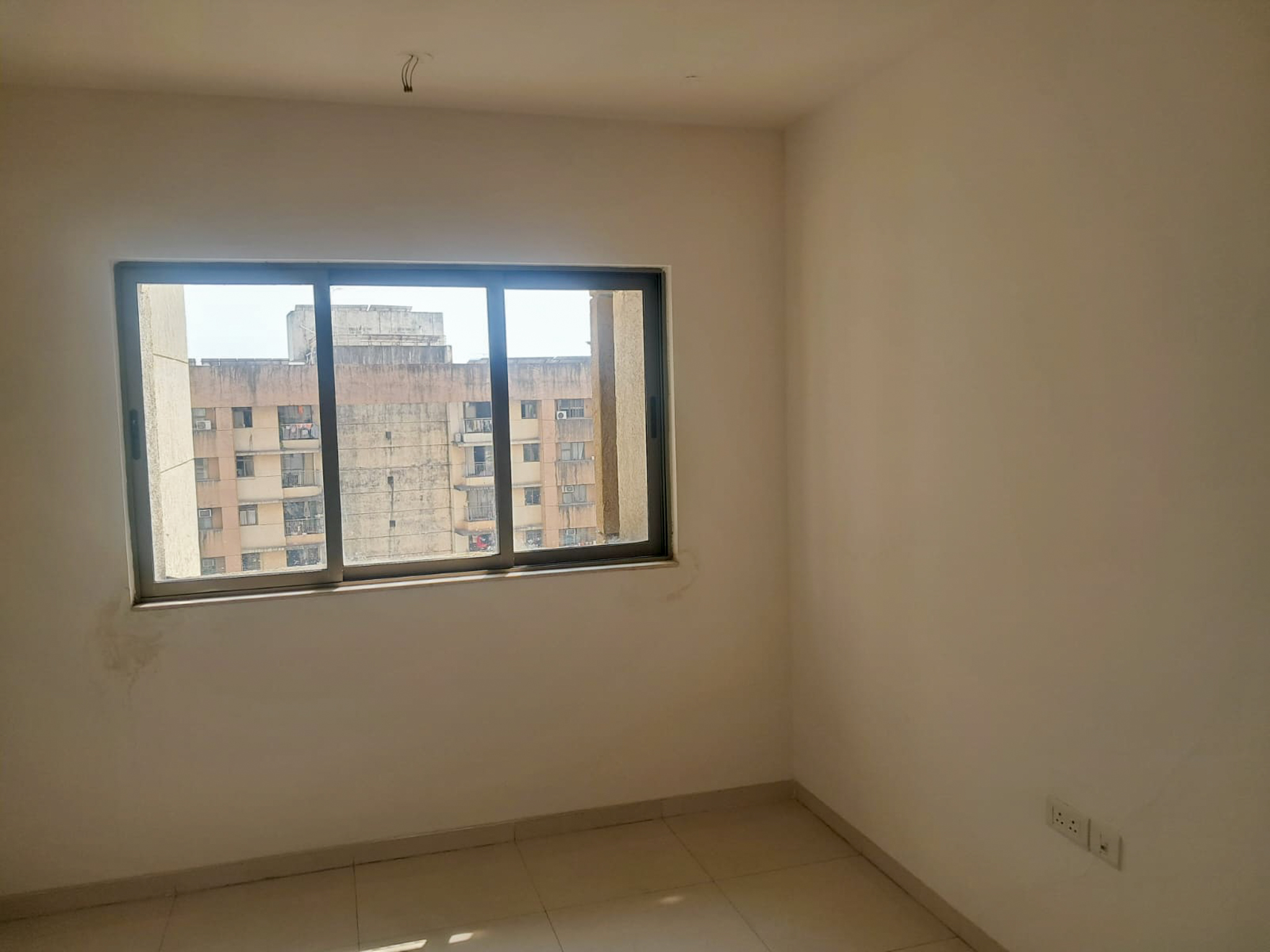 2 BHK Flat for sale in LODHA SPLENDORA, BHAYANDERPADA Thane