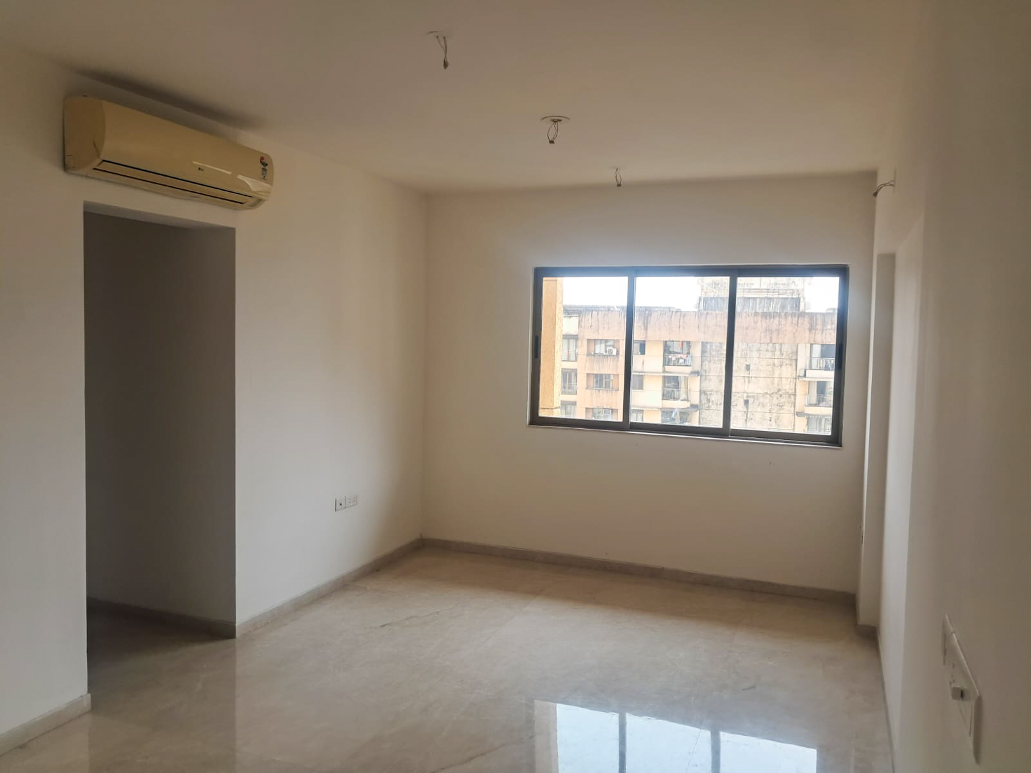 2 BHK Flat for sale in LODHA SPLENDORA, BHAYANDERPADA Thane — photo 12