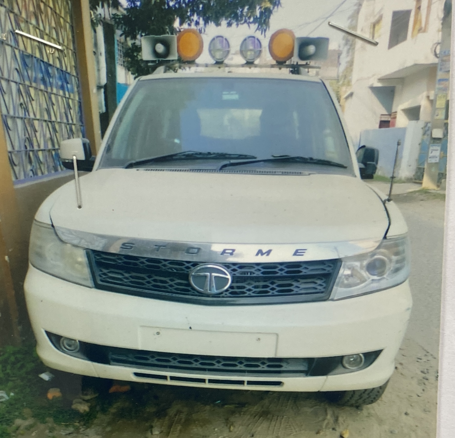 TATA SAFARI STROME EX 4X2 for sale in MADHEPURA Singheshwar