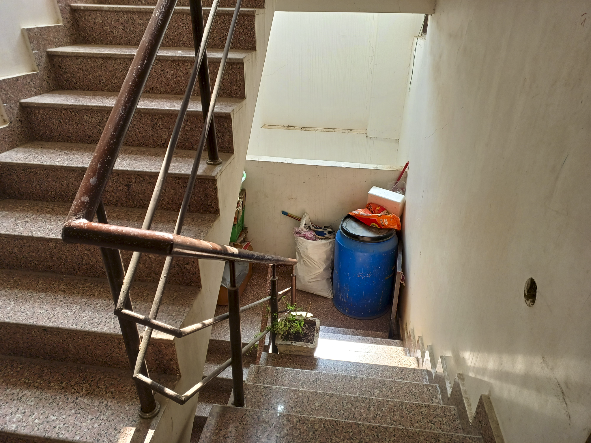 978 square feet Flat for sale in Gwalior — photo 3