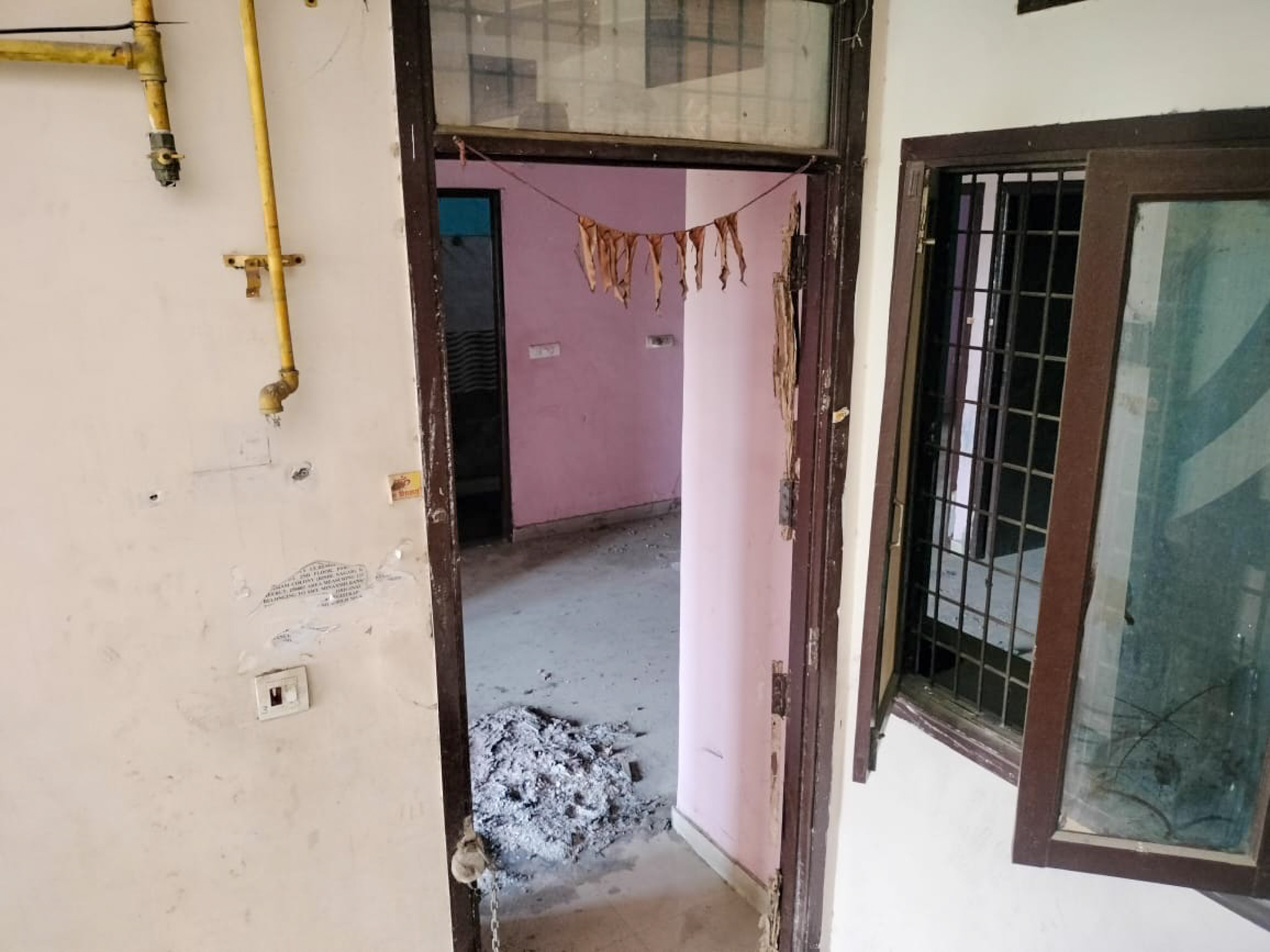 1050 square feet Flat for sale in Rishi nagar baghpat road meerut Meerut