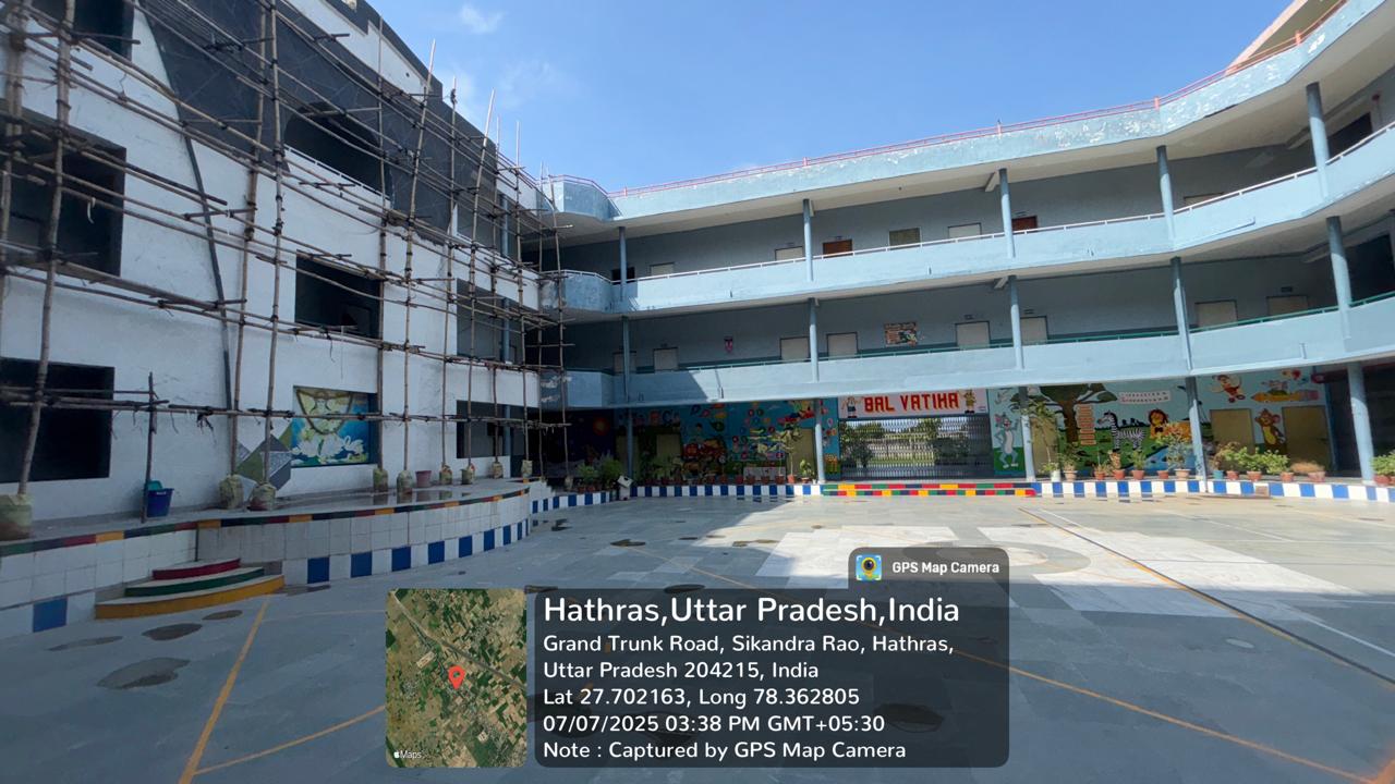 EDUCATION INSTITUTE LAND AND BUILDING for sale in Sikandra Rao — photo 2