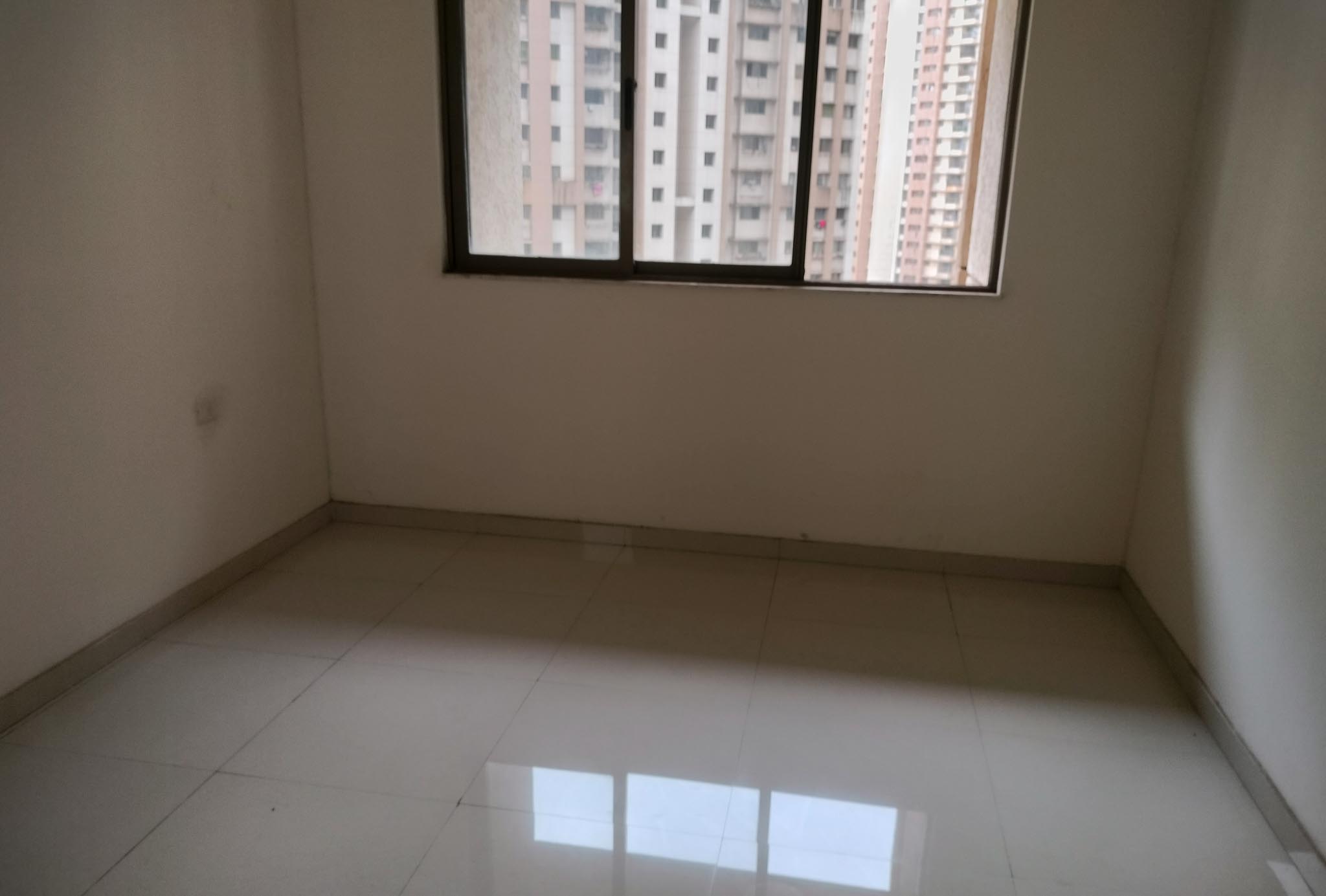 2 BHK Flat for sale in Lodha Splendora, Thane Thane — photo 4