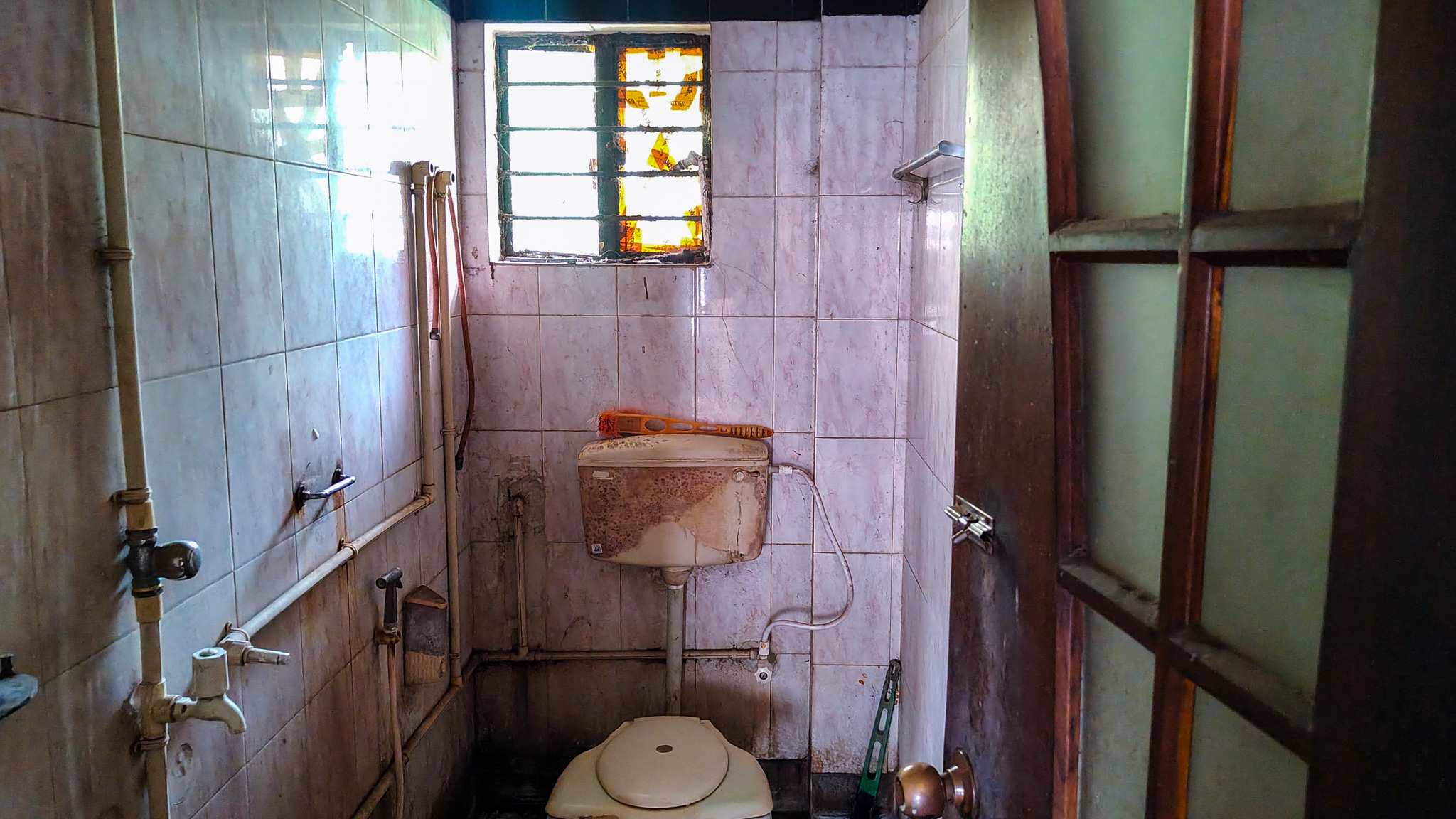 1 BHK Flat for sale in MOHINI MAHAL, KASBA AJAYNAGAR Kolkata — photo 10