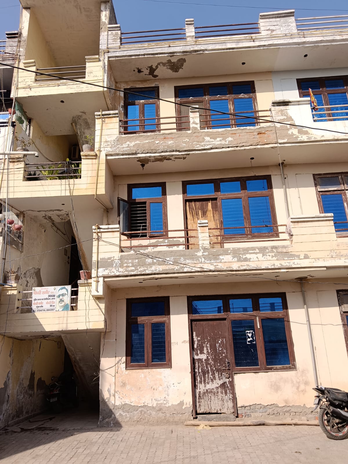 Flat for sale in Agra