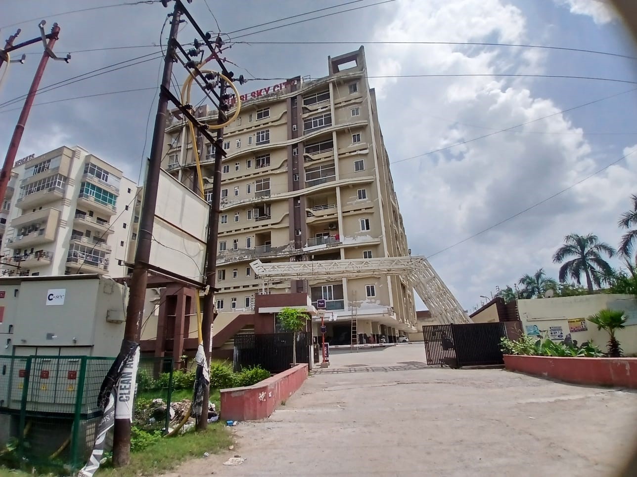 115.2 square meter Flat for sale in Agra