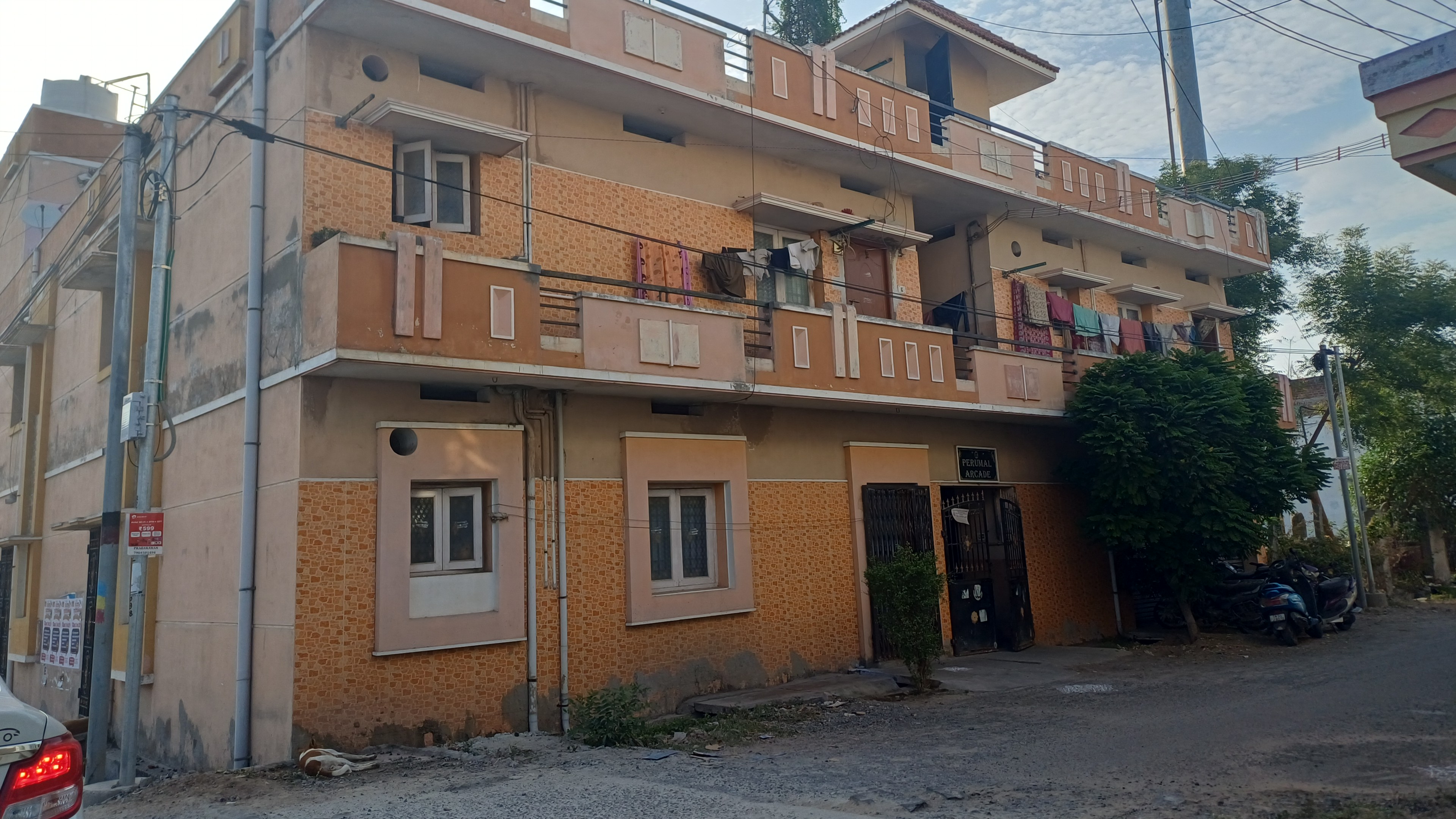 3990 square feet Individual House for sale in Salem