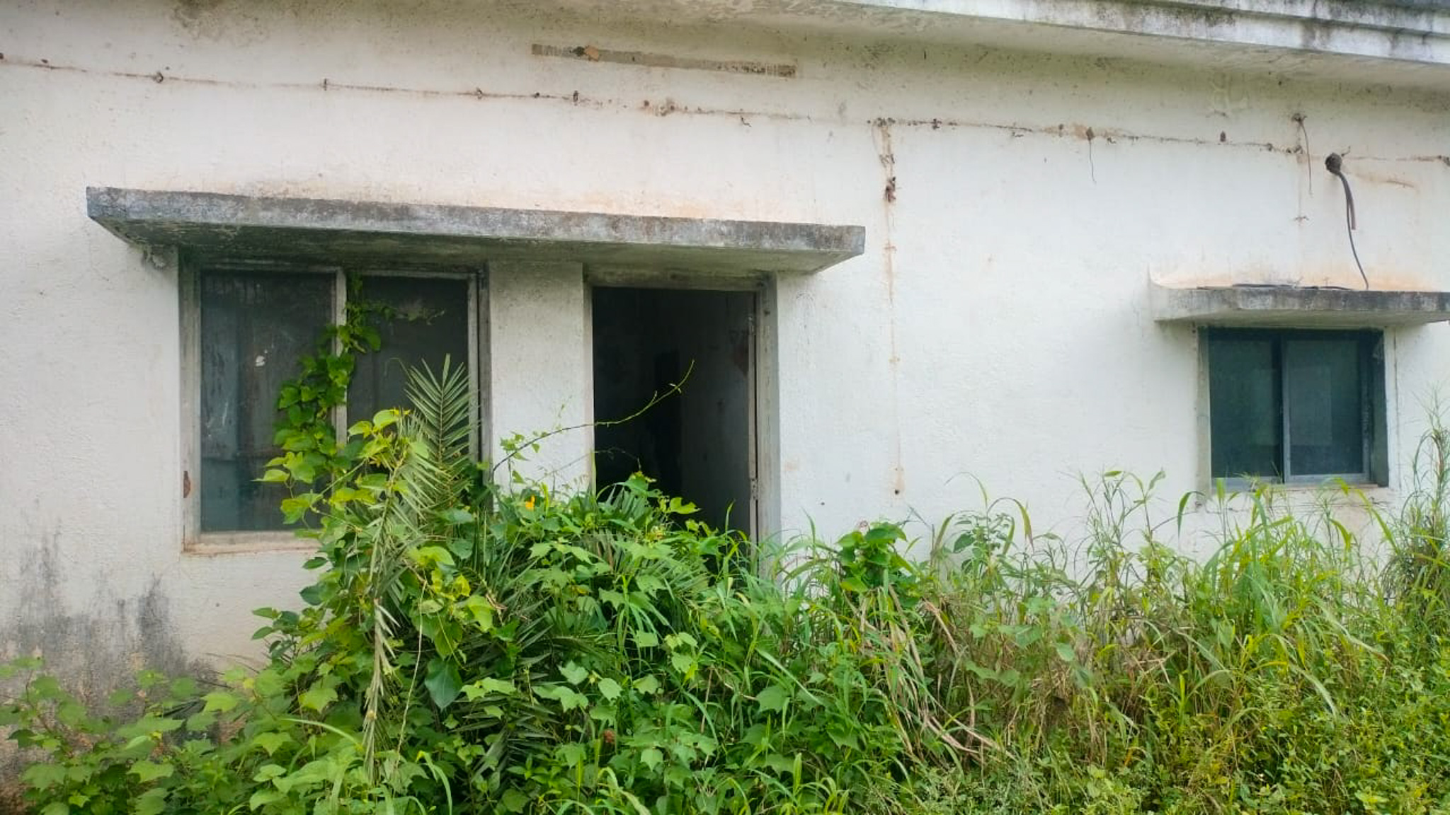 Industrial Plot with Factory Building for sale in Biloshi Vada