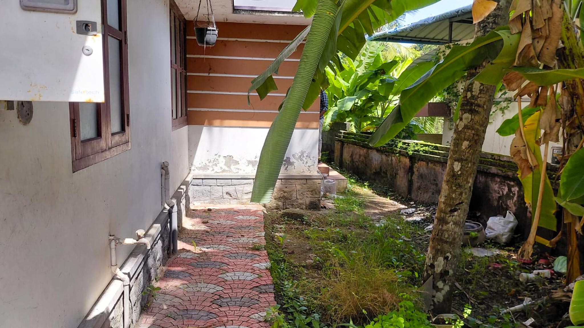 1000 square feet Individual House for sale in HOUSE, ATTINGAL Thiruvananthapuram — photo 9