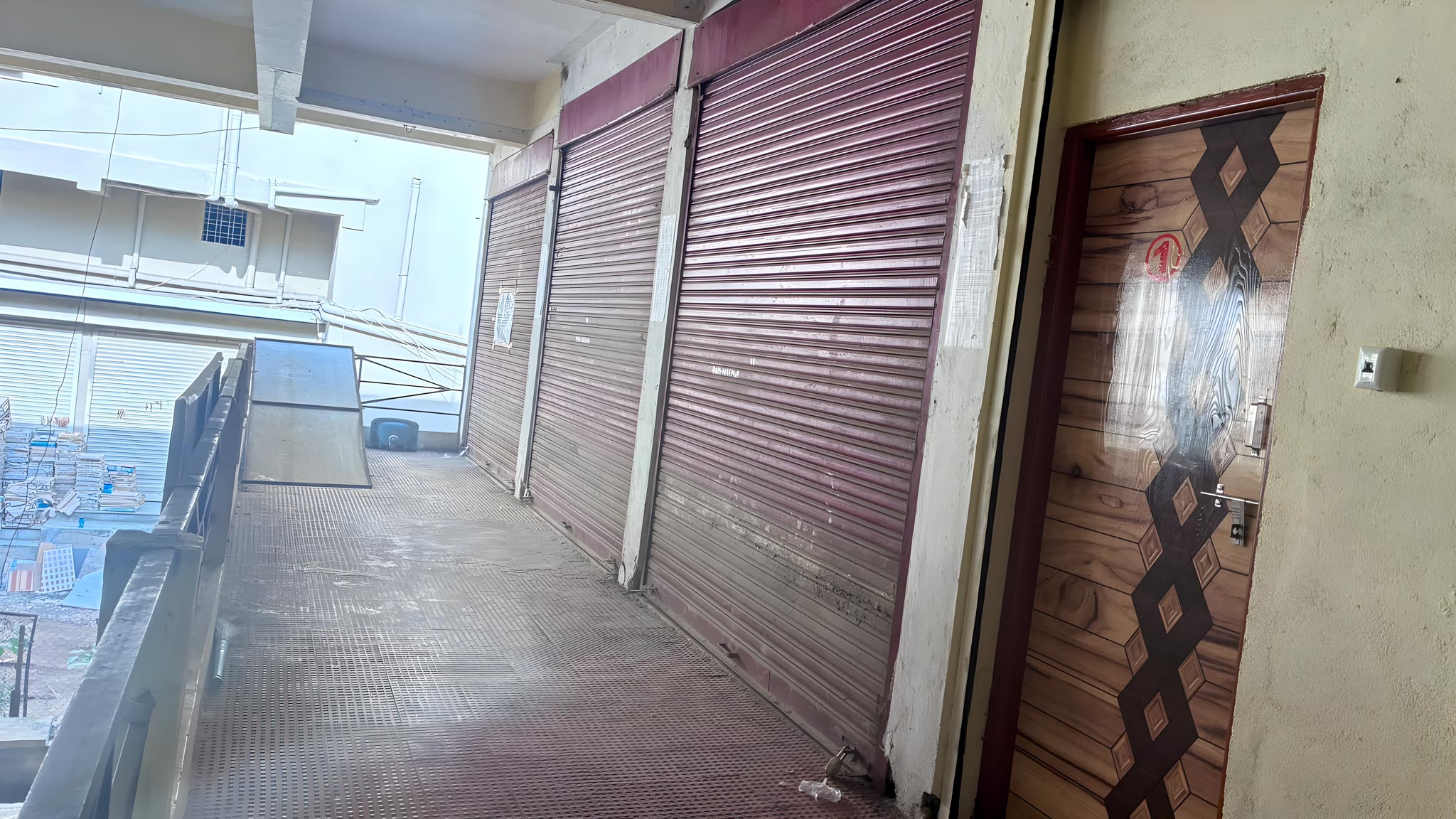 83.5 square feet Shops for sale in Warud — photo 23