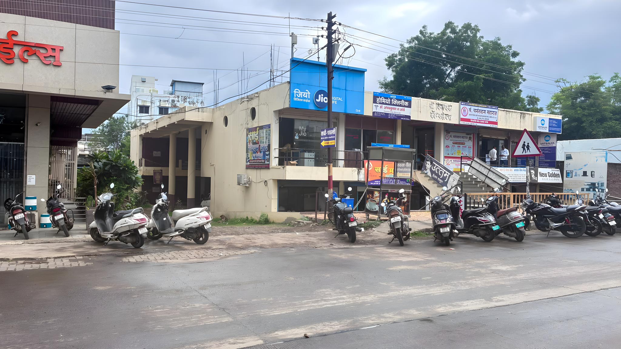 83.5 square feet Shops for sale in Warud — photo 19