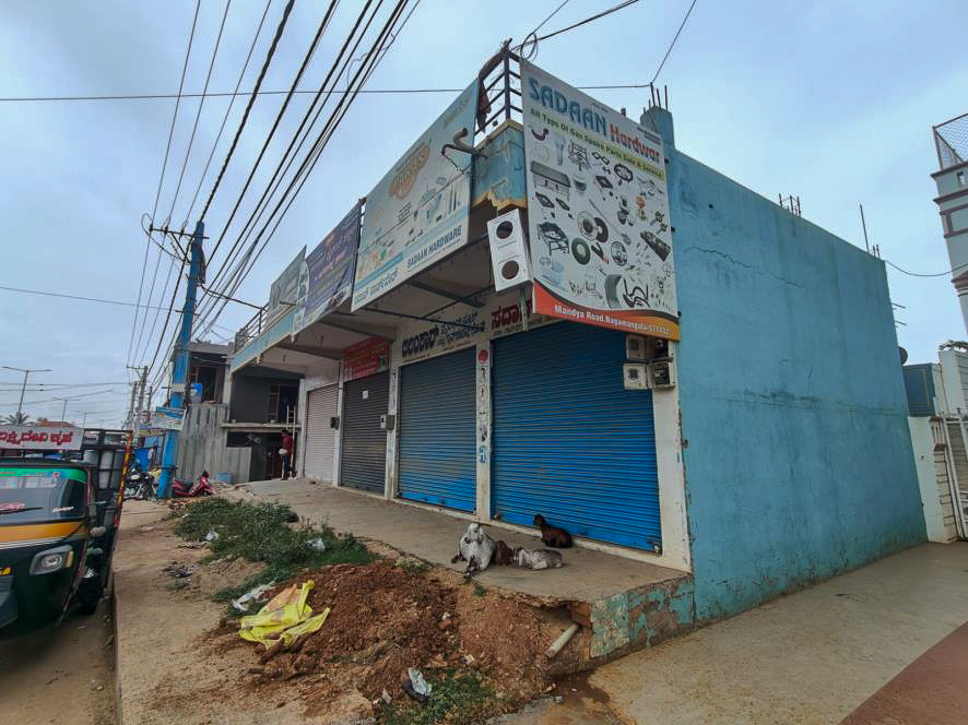 Godowns for sale in GADDEBHOOVANAHALLI, KASABA HOBLI, NAGAMANGALA TALUK, MANDYA DIST, KARNATAKA Nagamangala