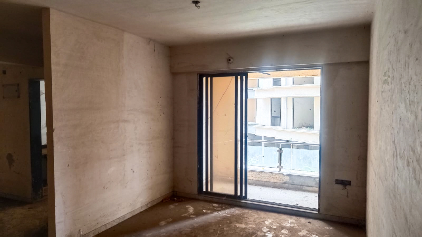 Flat for sale in Ulhasnagar — photo 6
