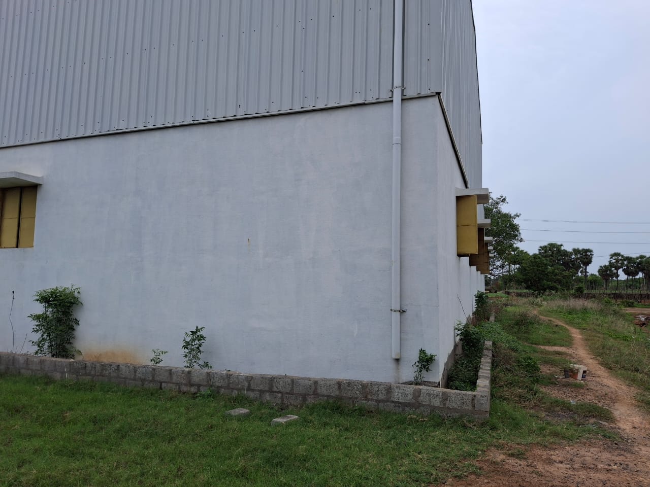 2117.5 square yard Industrial Shed for sale in Kankipadu — photo 2