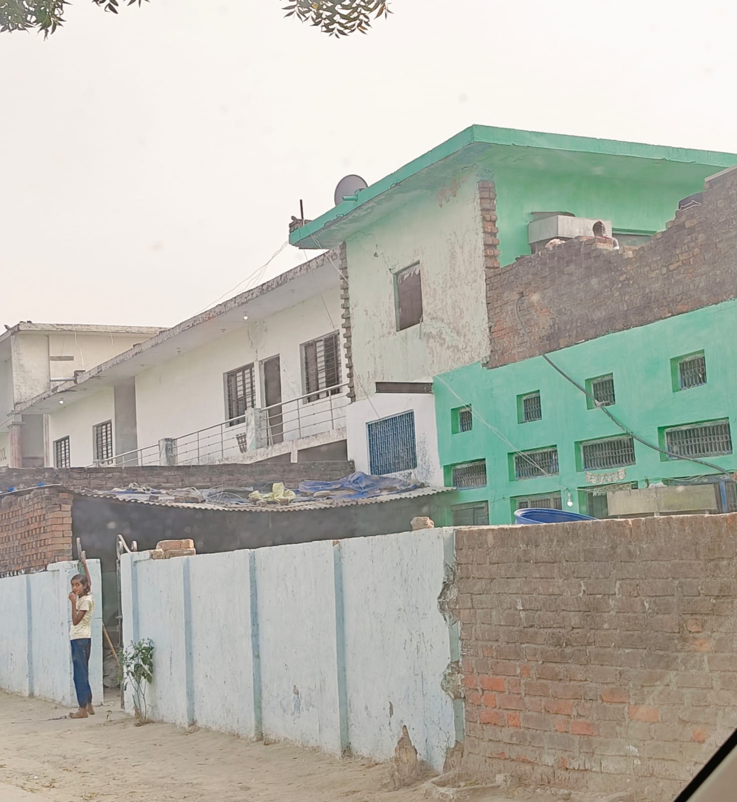 11040 square feet Individual House for sale in Joura