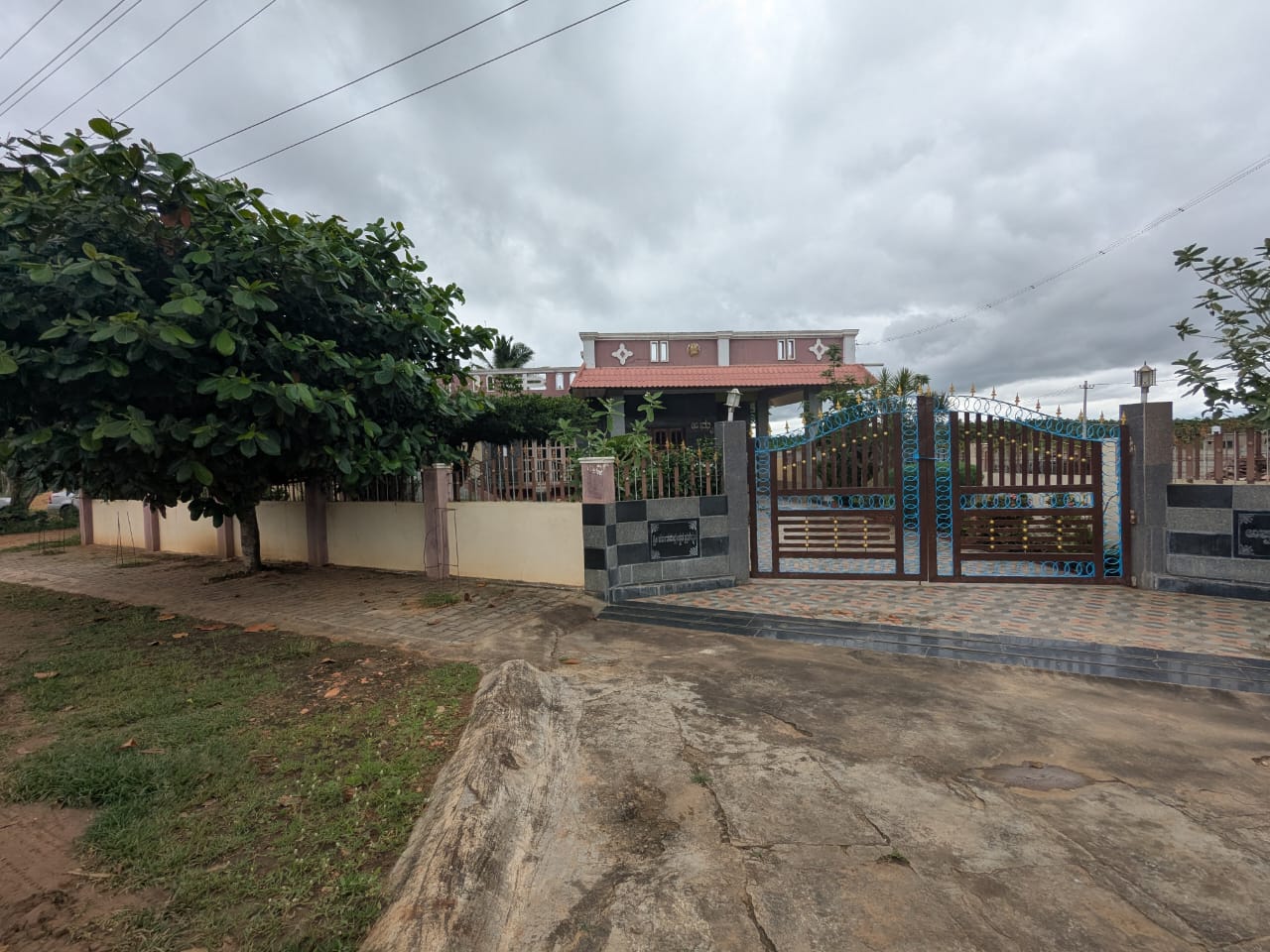 3600 square feet Bungalow for sale in Shivamogga — photo 2