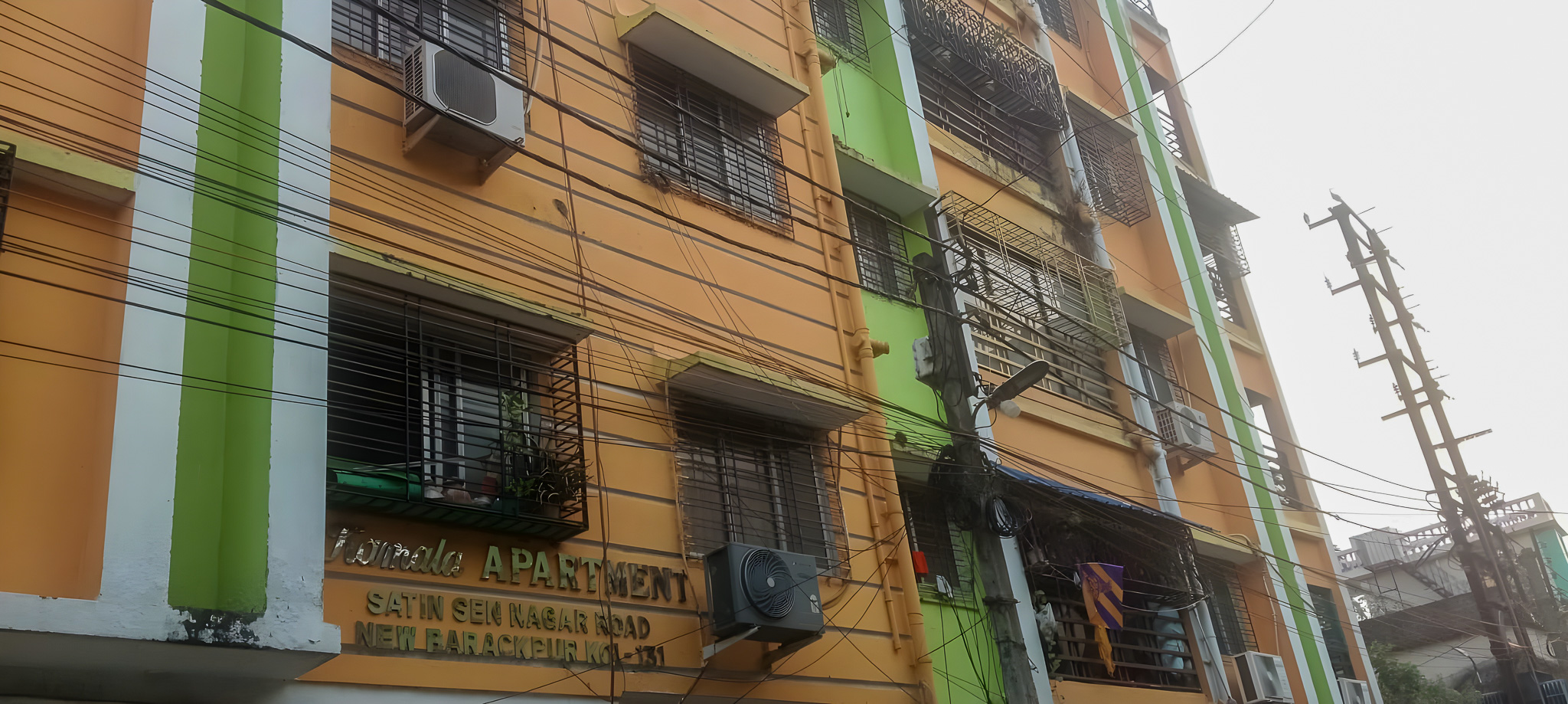 929 square feet Flat for sale in KAMALA APARTMENT, BARRACKPORE Madhyamgram — photo 2