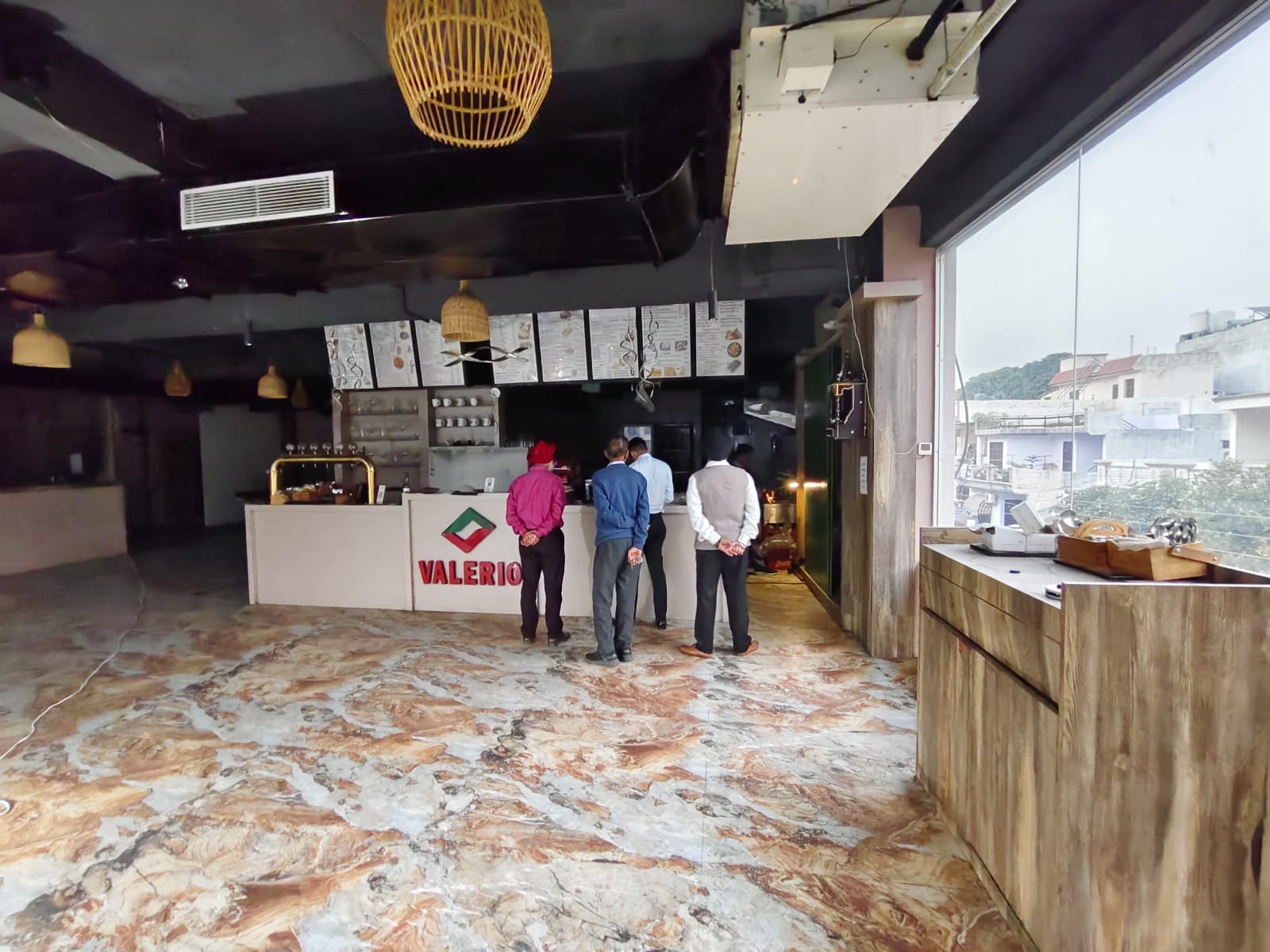 MOVABLES FURNTIURE FIXTURES KITCHEN MACHINERY AND EQUIPMENTS for sale in FIRST FLOOR 277 R MODEL TOWN JALANDHAR Jalandhar — photo 1