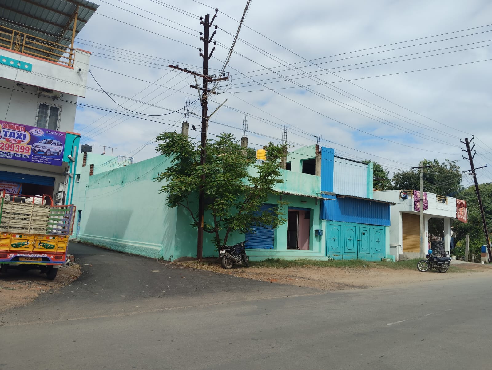 5200 square feet Individual House for sale in Marandahalli