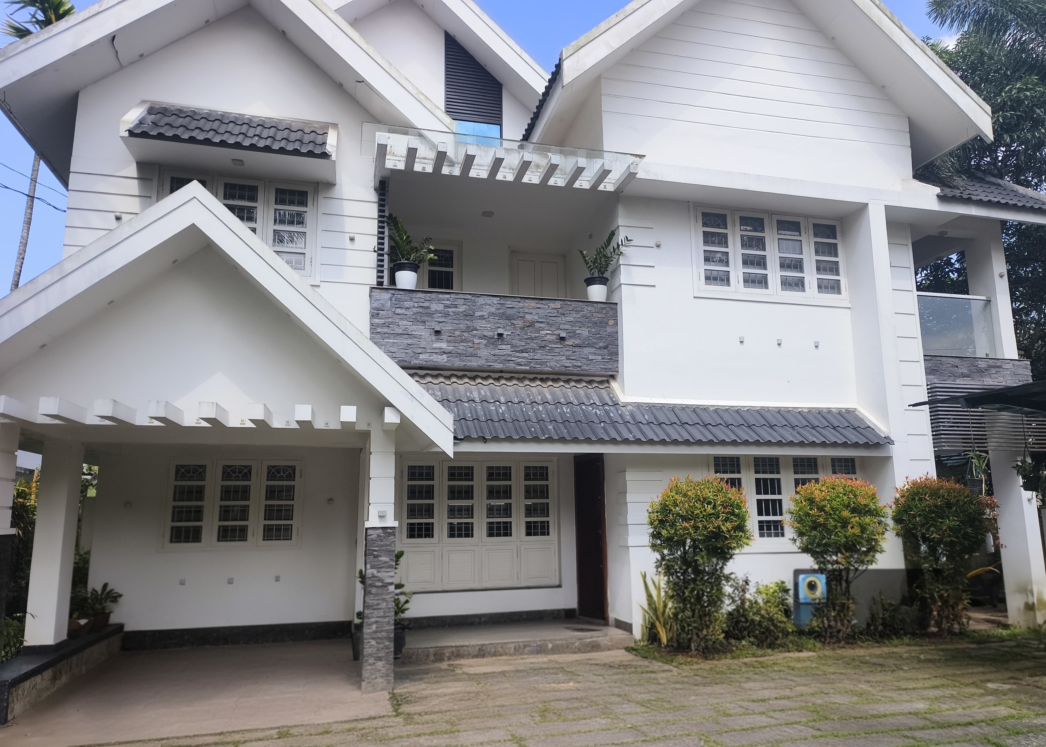 241.83 square meter Individual House for sale in Chowwara — photo 2