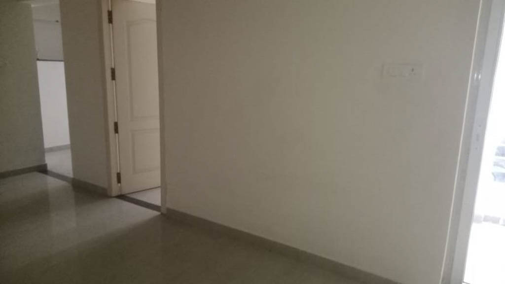 2 BHK Flat for sale in ROYAL TOWN, Located in a developing residential locality and about 1 km away from Mahindra City bus stop. Mahindra World City — photo 2