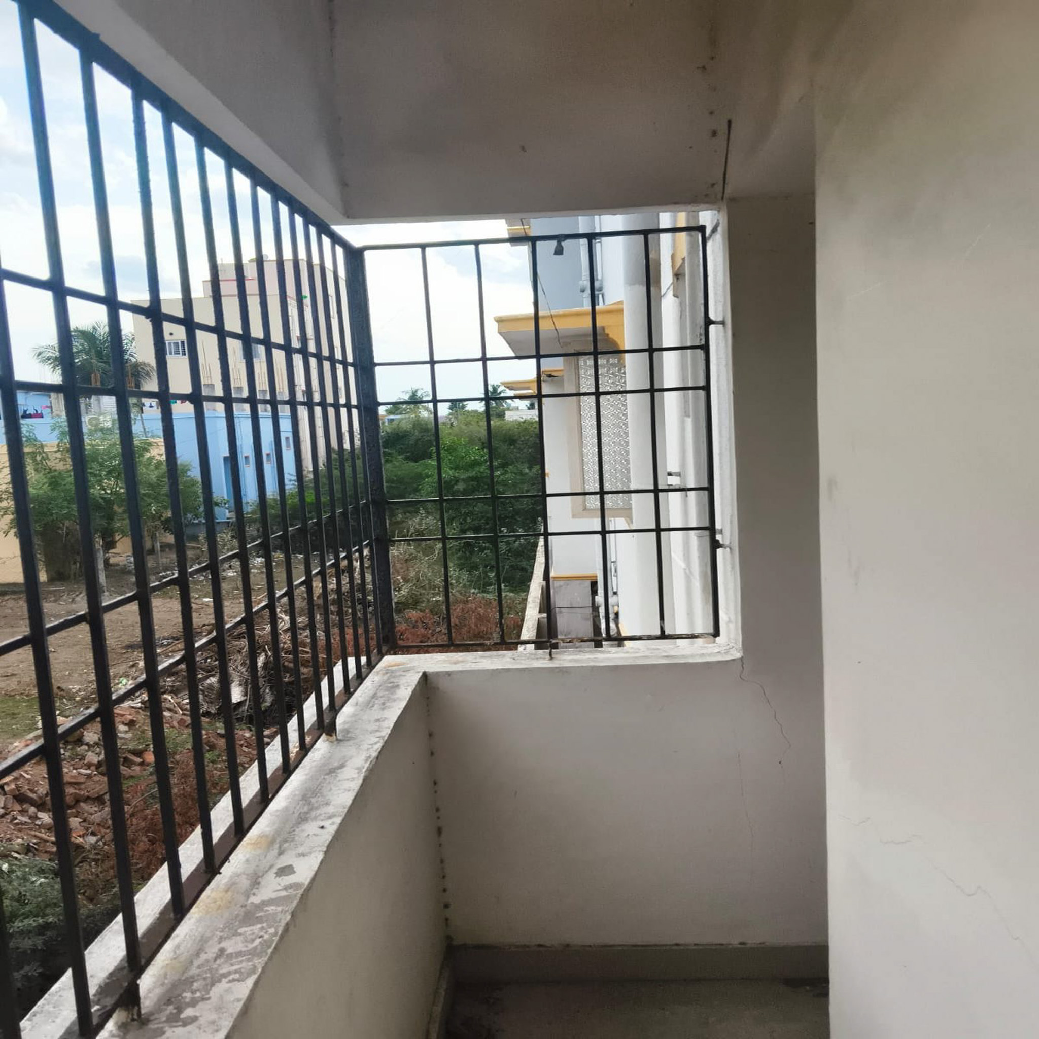 2 BHK Flat for sale in SAKTHIVEL BUILDERS, KAYIRAMBEDU CHENNAI Maraimalai Nagar