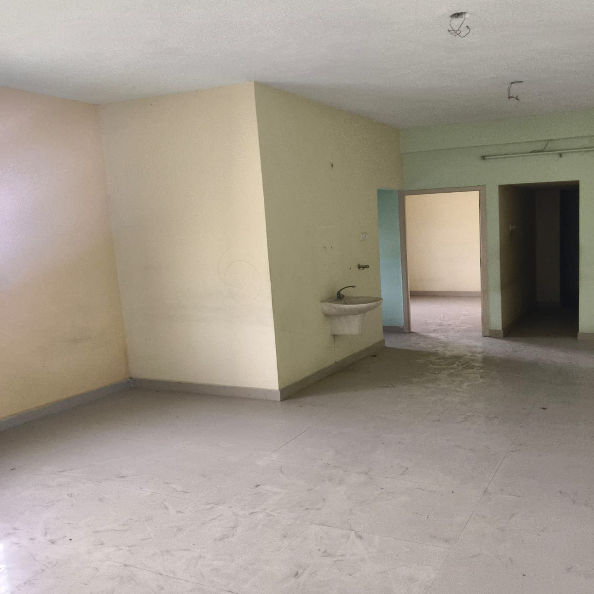 2 BHK Flat for sale in SAKTHIVEL BUILDERS, KAYIRAMBEDU CHENNAI Maraimalai Nagar — photo 3