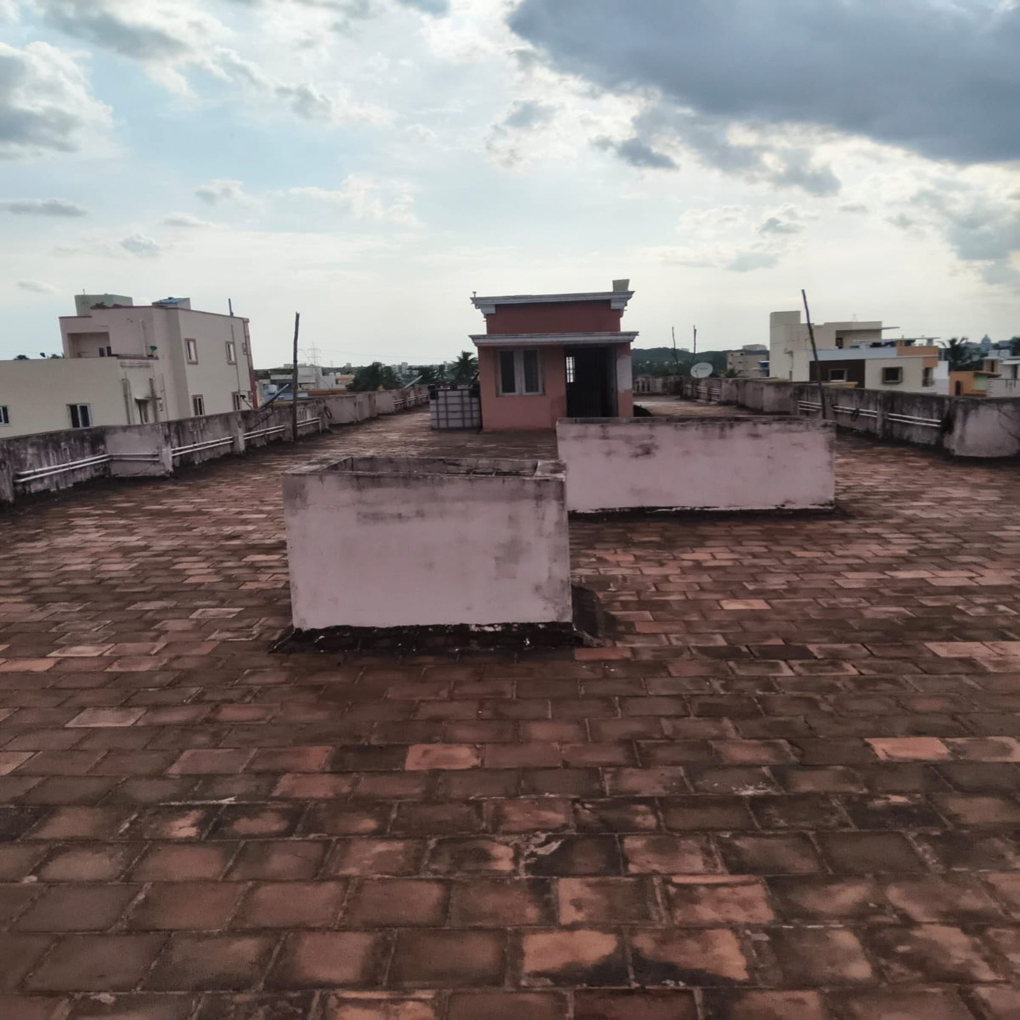 2 BHK Flat for sale in SAKTHIVEL BUILDERS, KAYIRAMBEDU CHENNAI Maraimalai Nagar — photo 17