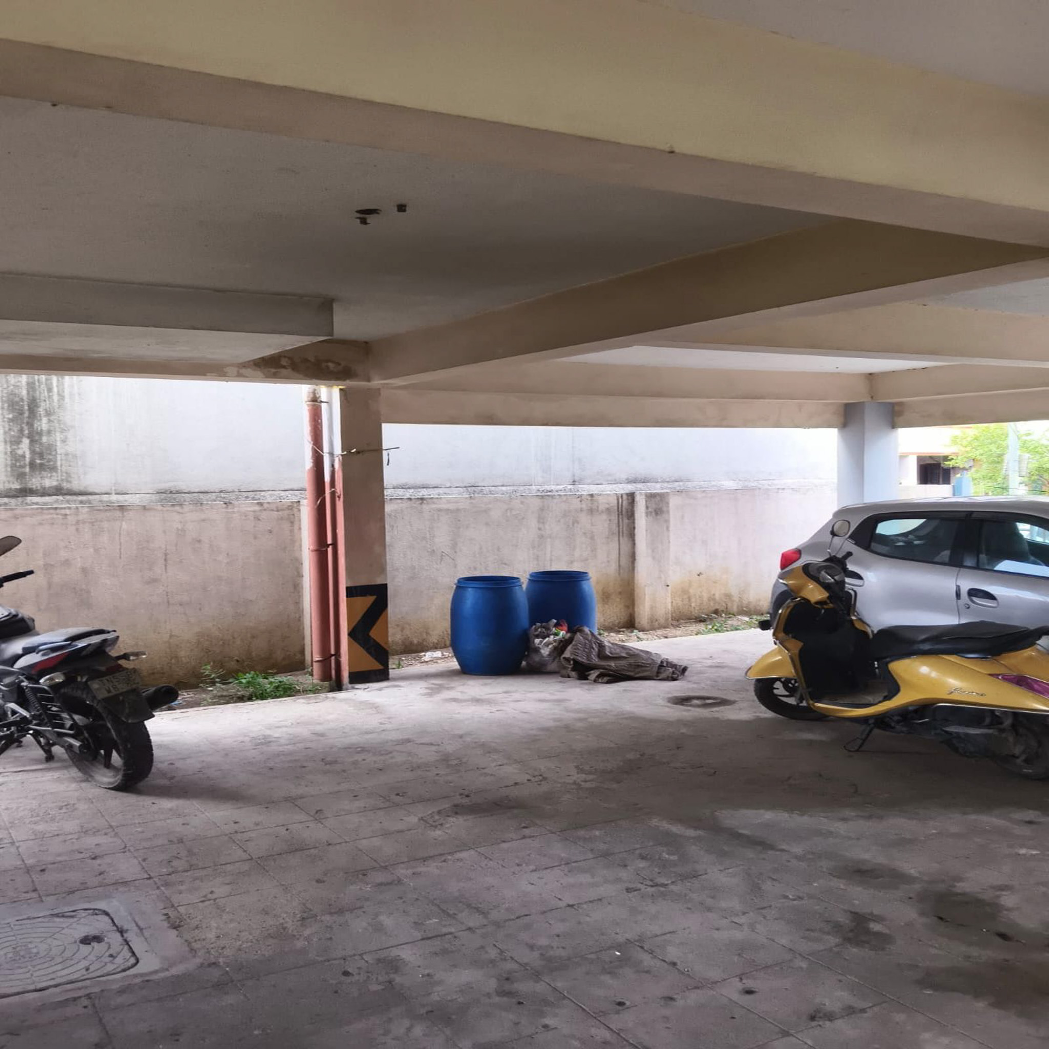 2 BHK Flat for sale in SAKTHIVEL BUILDERS, CKAYIRAMBEDU CHENNAI Maraimalai Nagar — photo 3