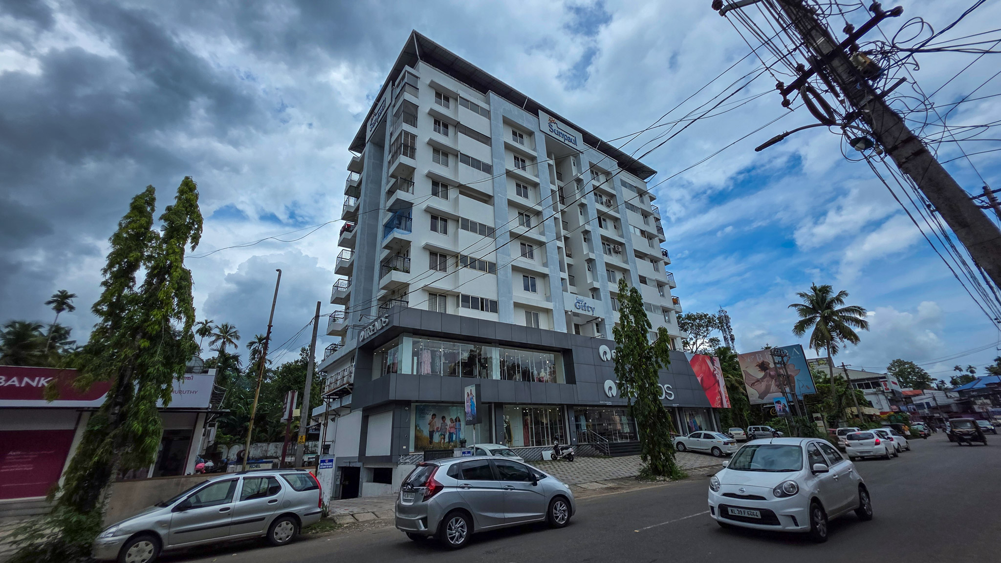 3 BHK Flat for sale in SUN PAUL GIFTY, MULANTHURTY Amballoor — photo 4